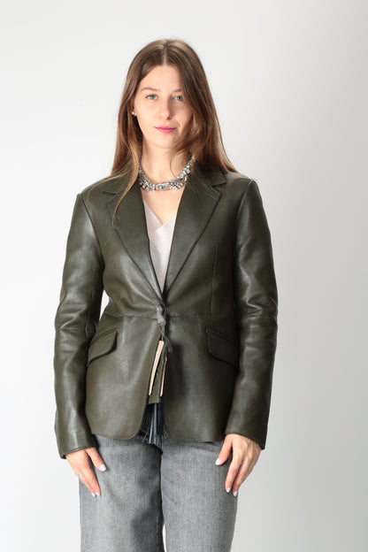 https://admin.shopify.com/store/gulieshop/products/15663934898525#:~:text=https%3A//www.gulieshop.it%20%E2%80%BA%20products%20%E2%80%BA%20jackie%2Dgiacca%2Din%2Dpelle%2Dmonopetto%2Dlucia