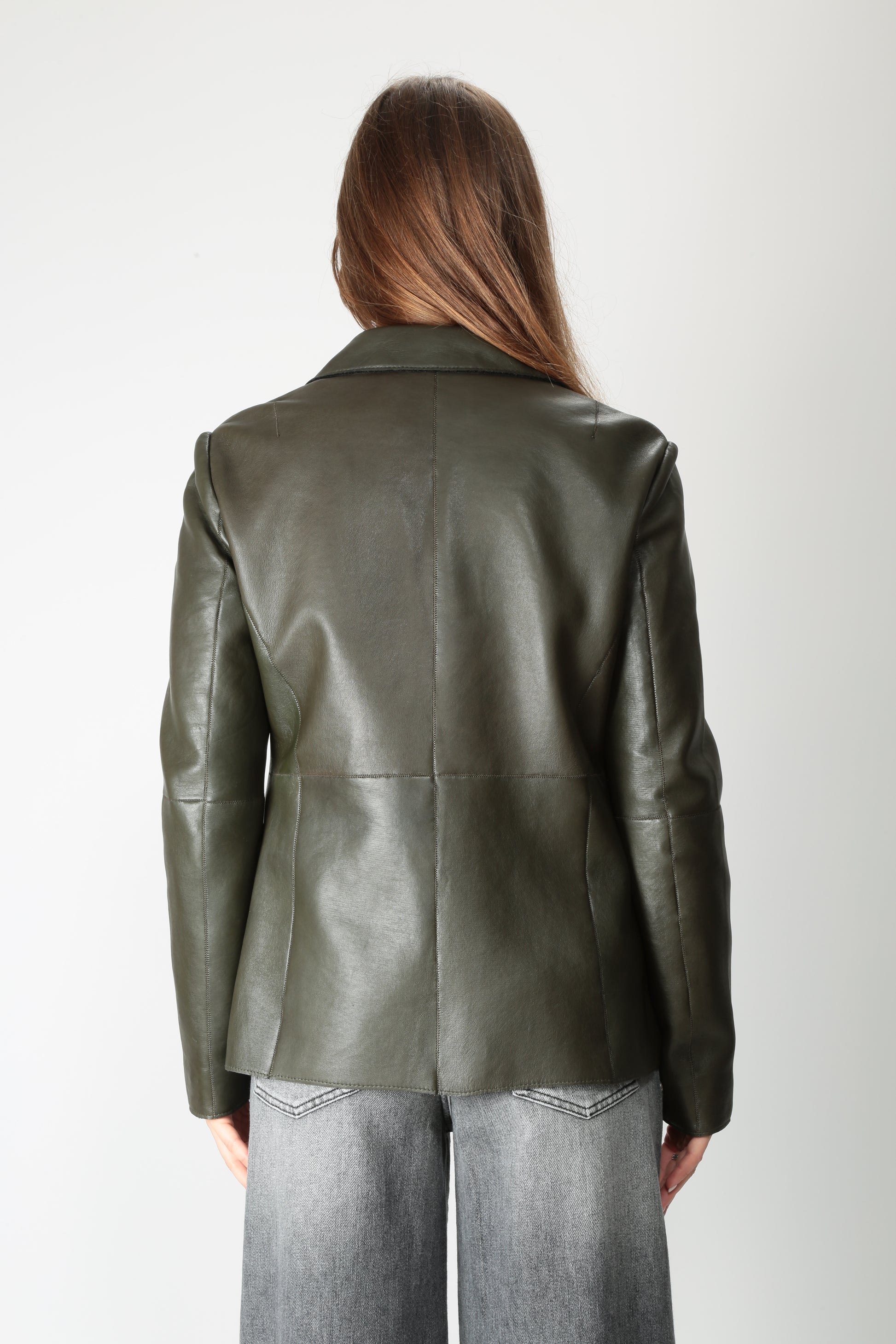https://admin.shopify.com/store/gulieshop/products/15663934898525#:~:text=https%3A//www.gulieshop.it%20%E2%80%BA%20products%20%E2%80%BA%20jackie%2Dgiacca%2Din%2Dpelle%2Dmonopetto%2Dlucia