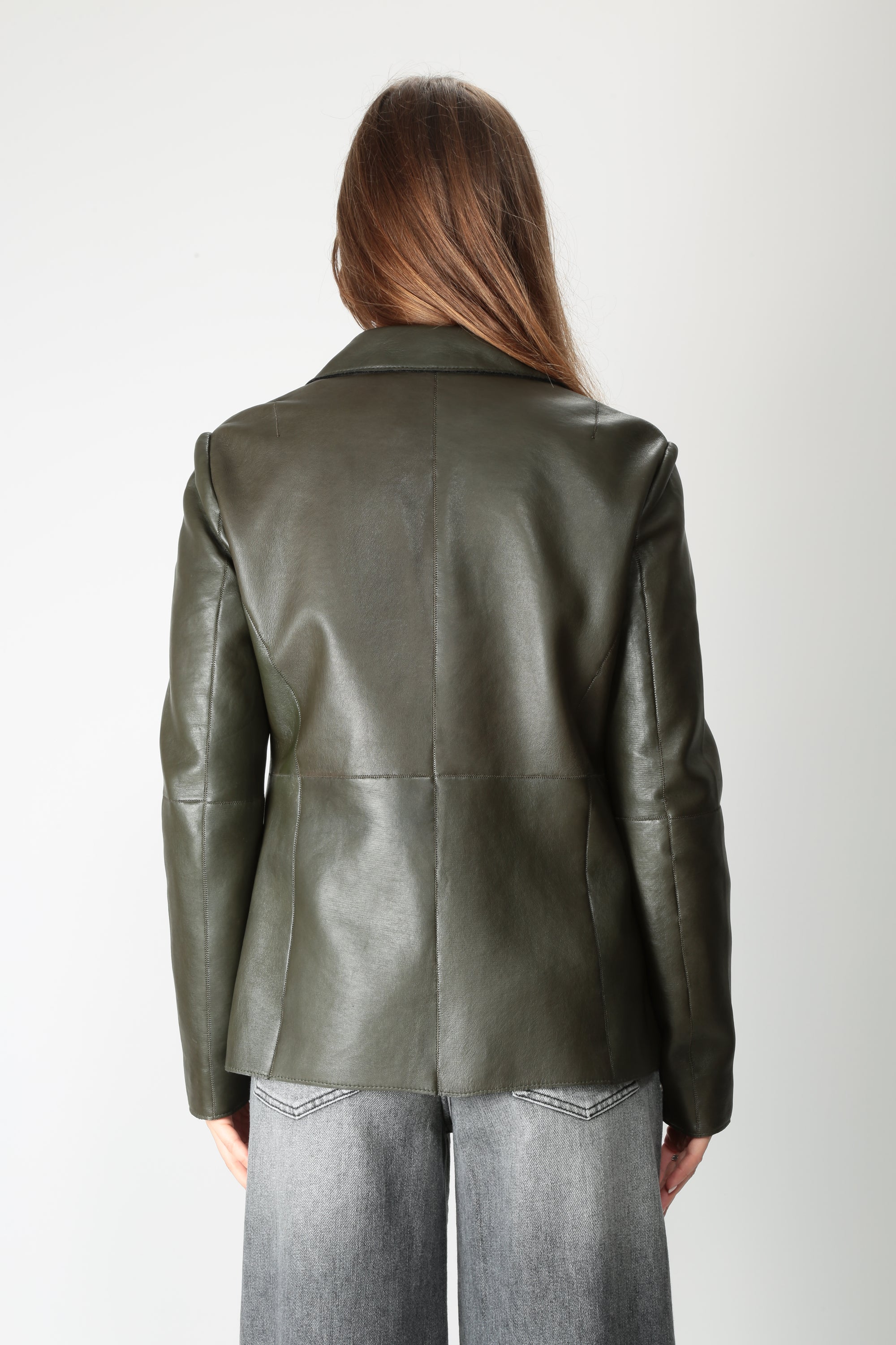 https://admin.shopify.com/store/gulieshop/products/15663934898525#:~:text=https%3A//www.gulieshop.it%20%E2%80%BA%20products%20%E2%80%BA%20jackie%2Dgiacca%2Din%2Dpelle%2Dmonopetto%2Dlucia
