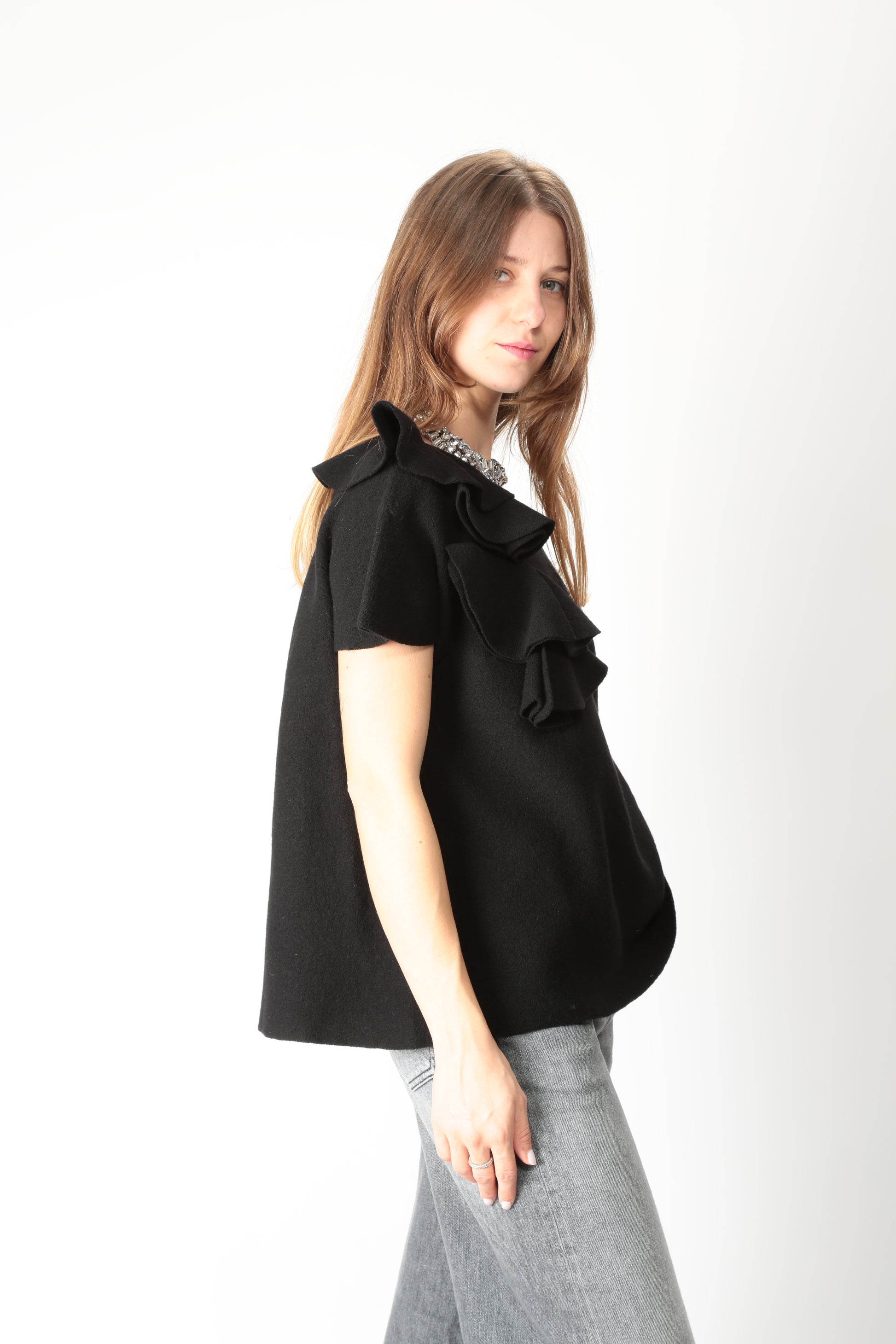 https://admin.shopify.com/store/gulieshop/products/15661852852573#:~:text=https%3A//www.gulieshop.it%20%E2%80%BA%20products%20%E2%80%BA%20l%2Dconti%2Dmaglia%2Din%2Dlana%2Dvergine%2Df5wa70