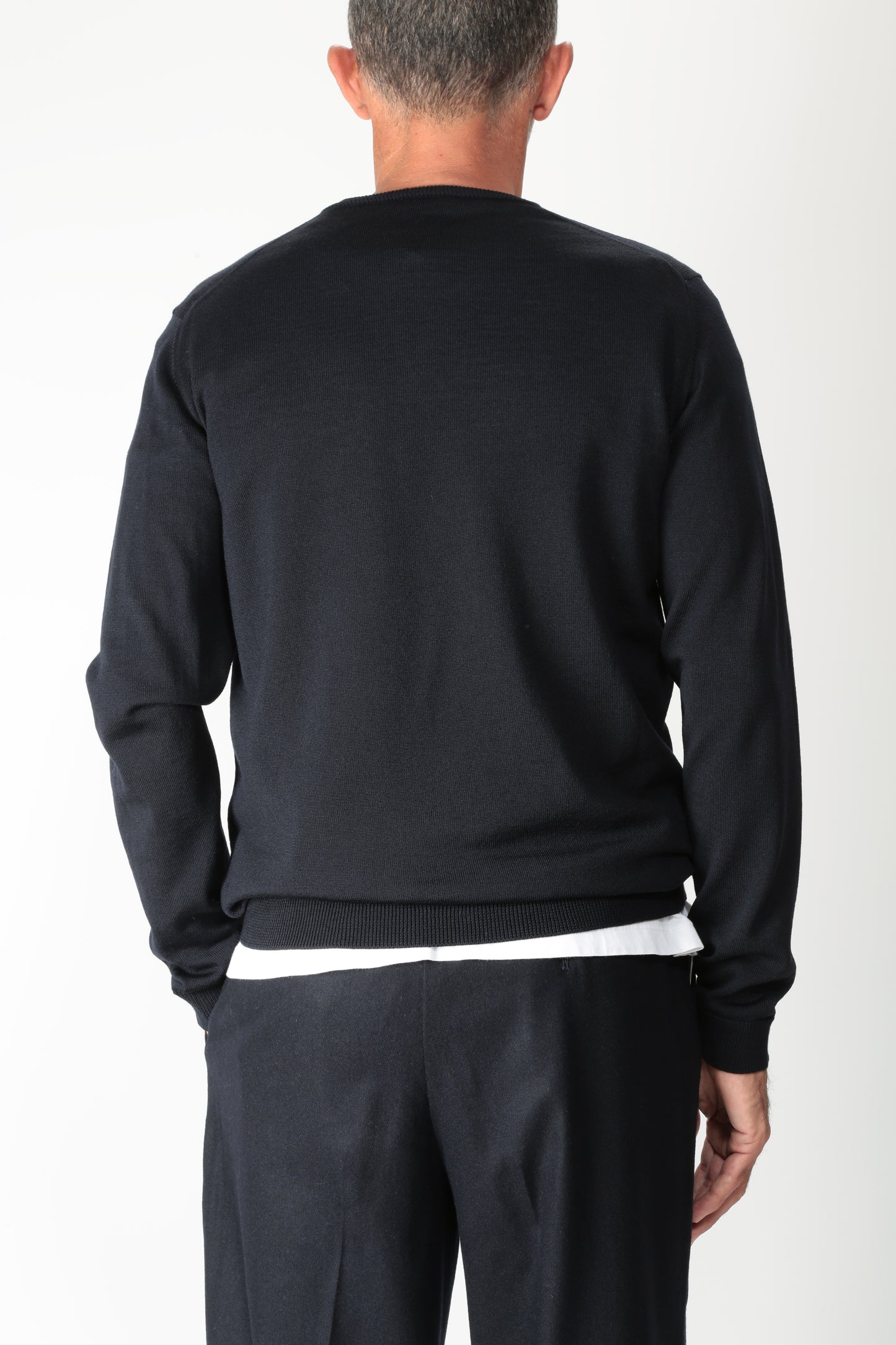 https://www.gulieshop.it › products › r-collina-maglia-scollo-a-v-253m01002-1