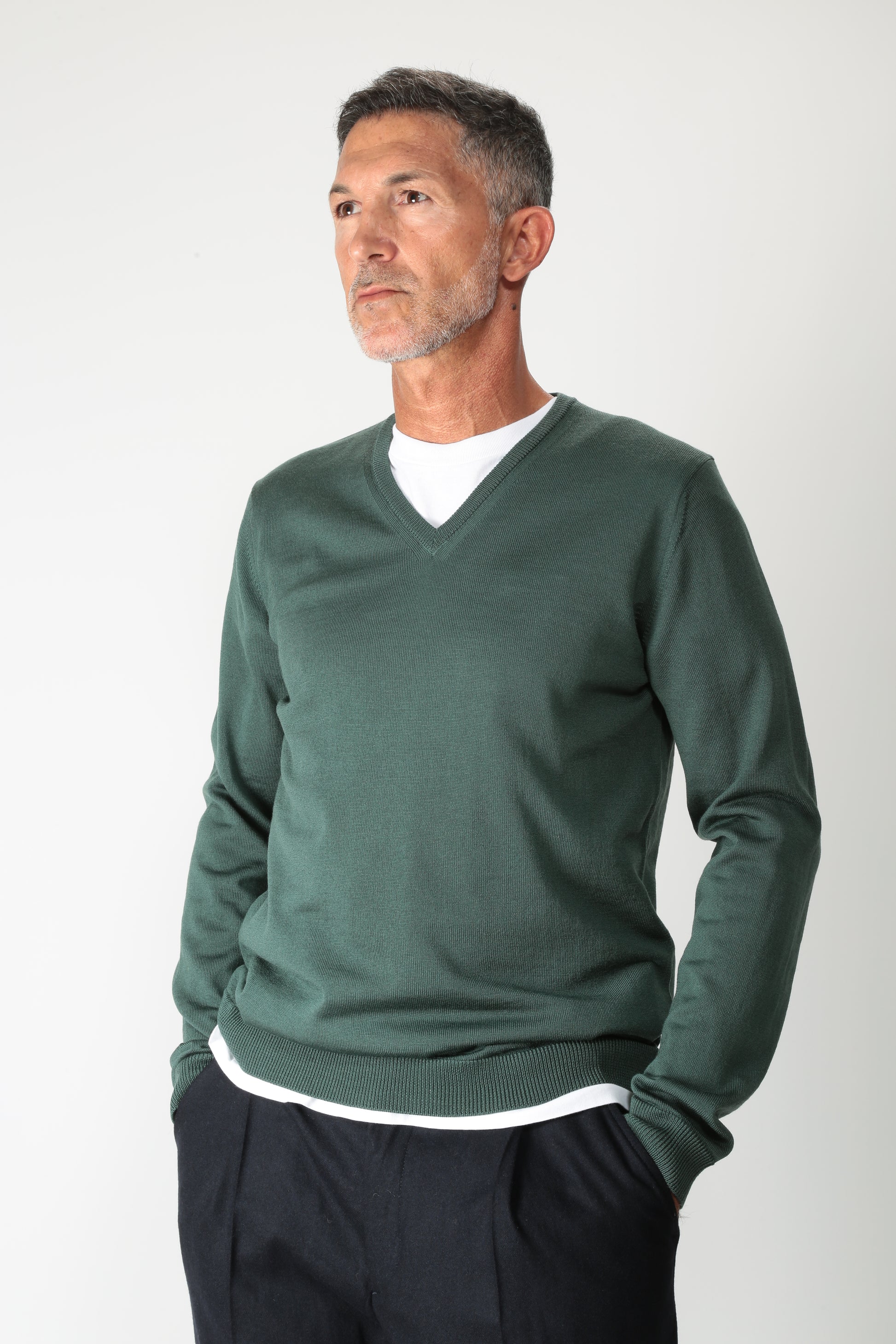 https://www.gulieshop.it › products › r-collina-maglia-scollo-a-v-253m01002