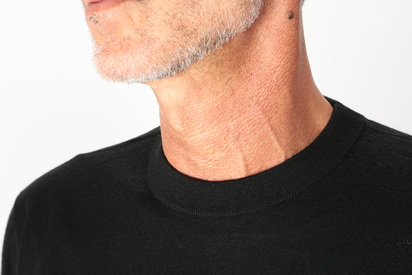 https://www.gulieshop.it › products › diktat-maglia-in-lana-merino-dk97060