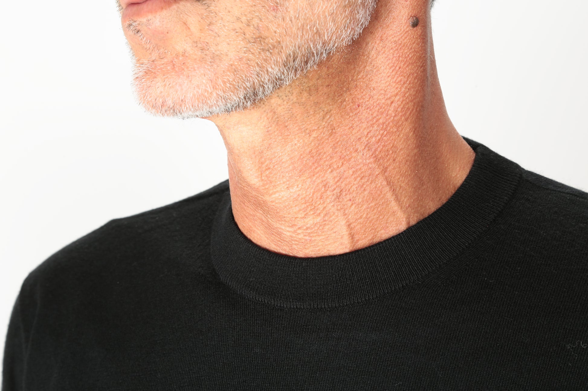 https://www.gulieshop.it › products › diktat-maglia-in-lana-merino-dk97060
