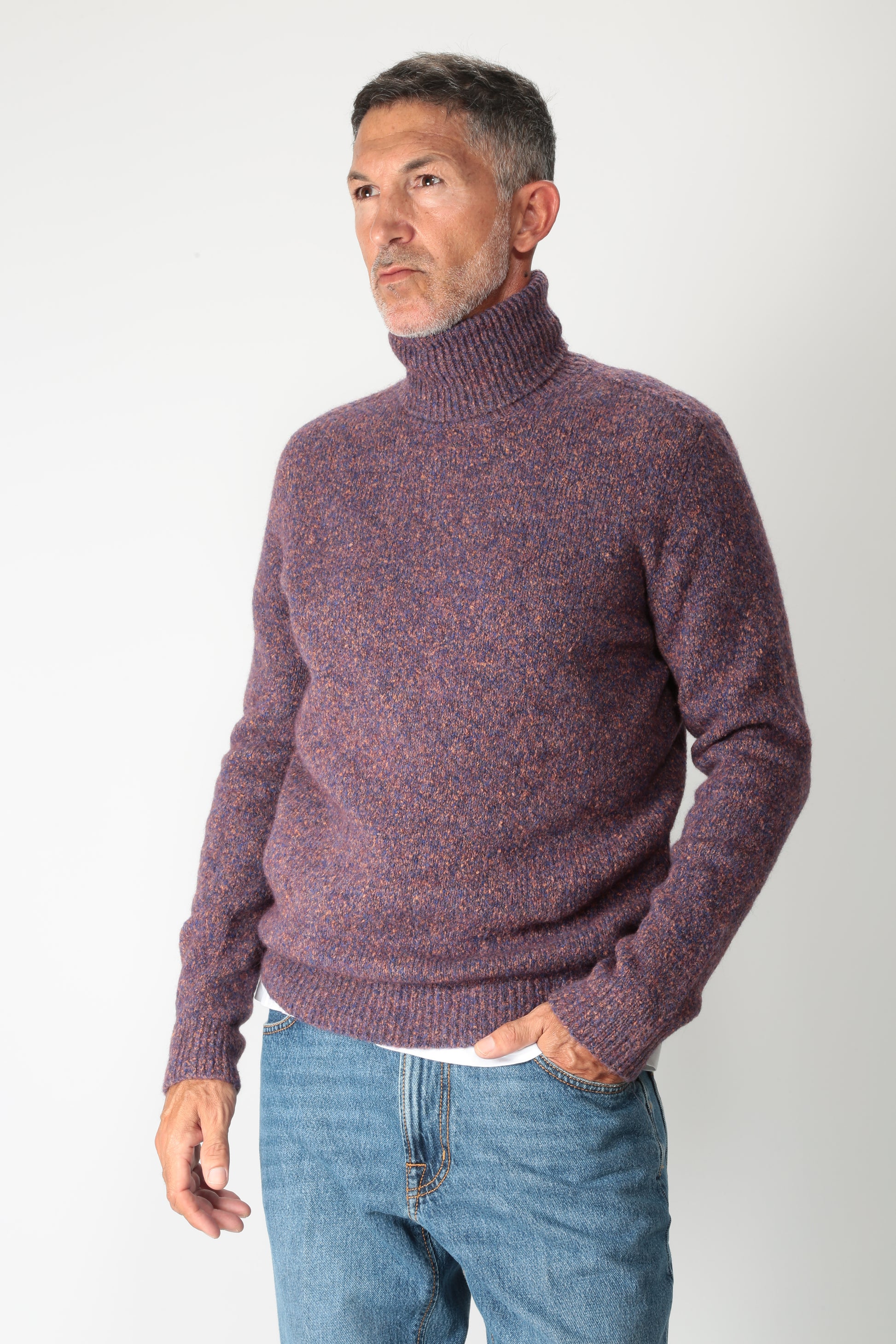 https://www.gulieshop.it › products › r-collina-maglia-dolcevita-con-texture-variegata-253m43003