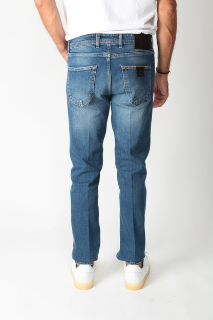 https://admin.shopify.com/store/gulieshop/products/15663961506141#:~:text=https%3A//www.gulieshop.it%20%E2%80%BA%20products%20%E2%80%BA%20briglia%2Djeans%2Dslim%2Dfit%2Dsteve%2D400150
