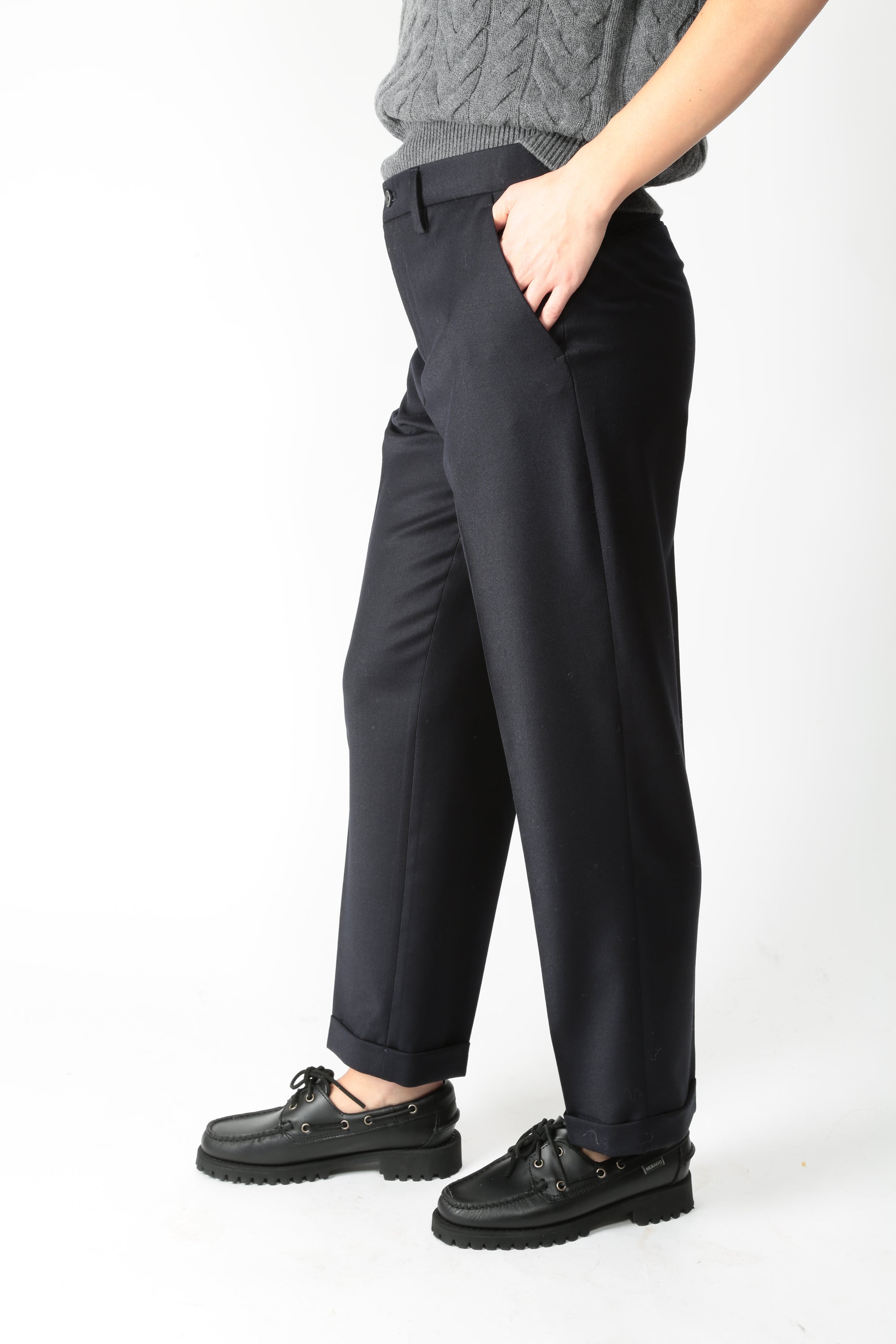 https://admin.shopify.com/store/gulieshop/products/15714090910045#:~:text=https%3A//www.gulieshop.it%20%E2%80%BA%20products%20%E2%80%BA%20briglia%2Dpantalone%2Din%2Dlana%2Djeanw%2D400121