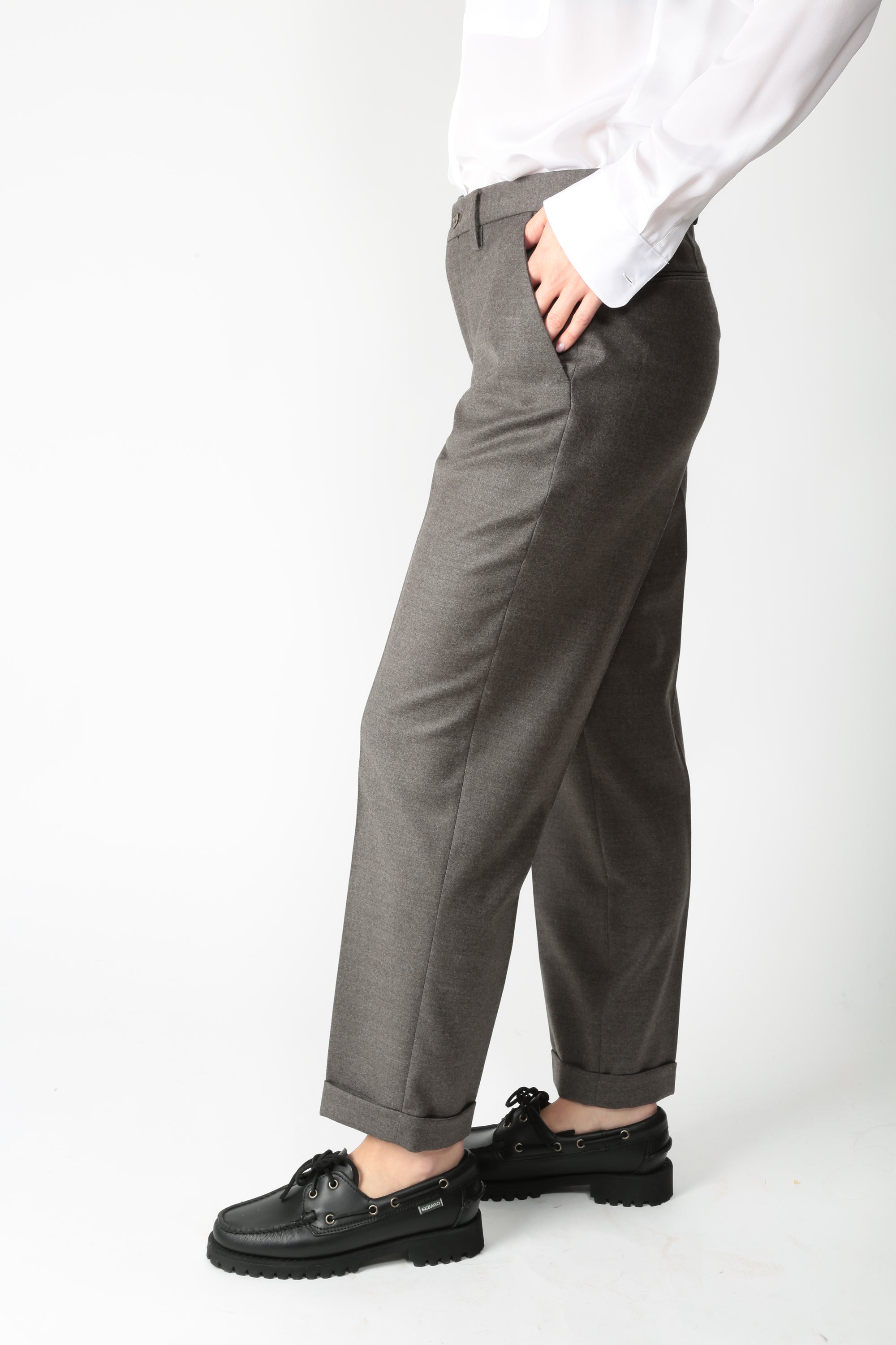 https://admin.shopify.com/store/gulieshop/products/15714090877277#:~:text=https%3A//www.gulieshop.it%20%E2%80%BA%20products%20%E2%80%BA%20briglia%2Dpantalone%2Din%2Dlana%2Djeanw%2D400120