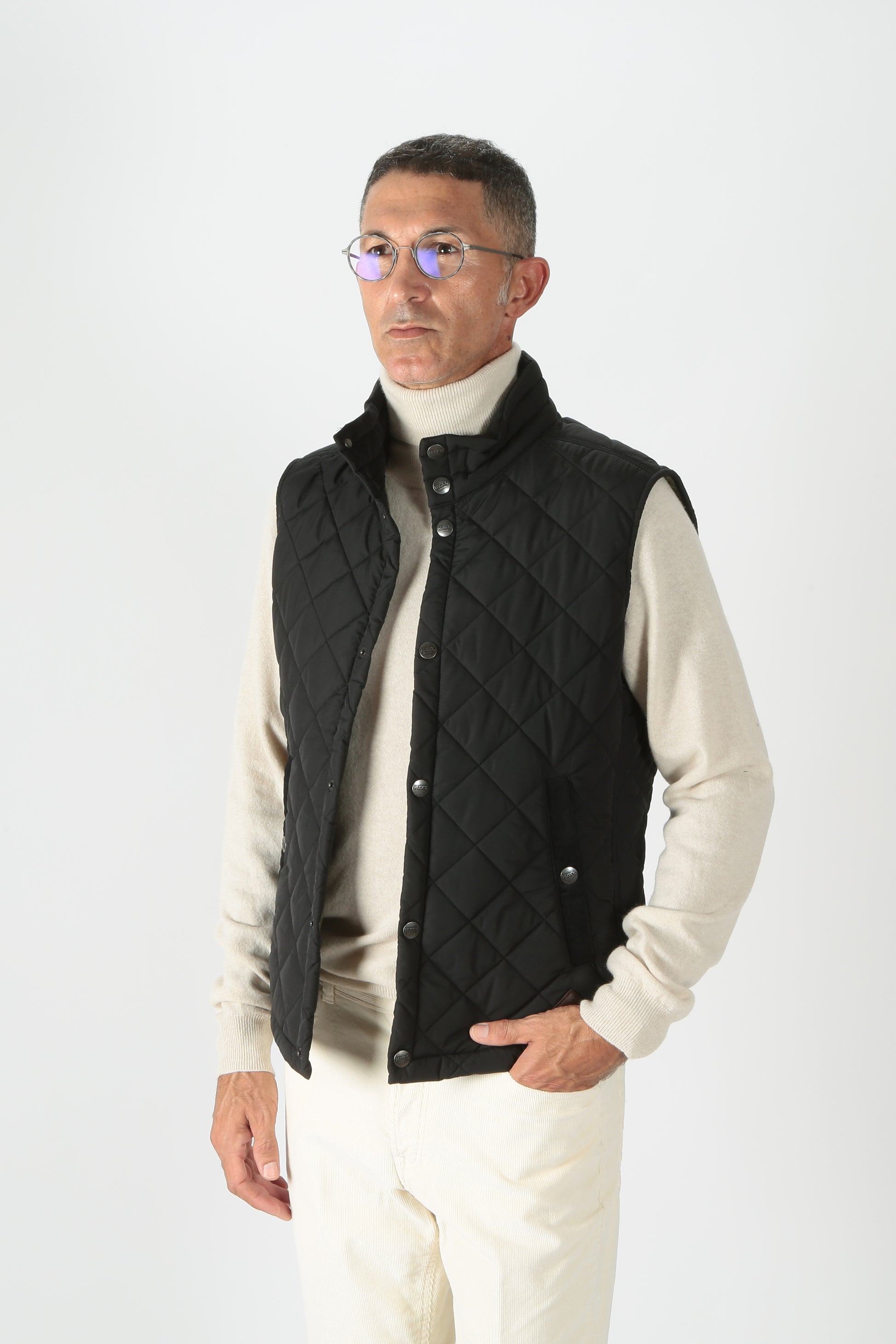 https://admin.shopify.com/store/gulieshop/products/8676079763805#:~:text=resi%20self%2Dservice-,Husky%20Gilet%20trapuntato%20Philip%20GS23BAUPH07PL102,-Contenuto%20multimediale%201
