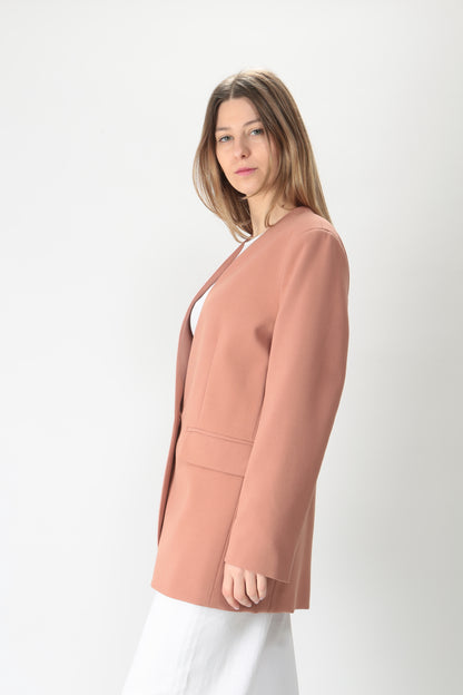https://admin.shopify.com/store/gulieshop/products/9114952335709#:~:text=Invia-,Ottod%27ame%20Giacca%20ampia%20monopetto%20DG5988,-Contenuto%20multimediale%201