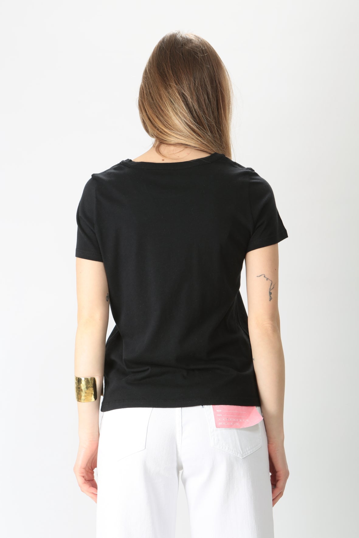 https://admin.shopify.com/store/gulieshop/products/9120835699037#:~:text=Invia-,Majestic%20T%2Dshirt%20in%20cotone%20M537FTS284,-Contenuto%20multimediale%201