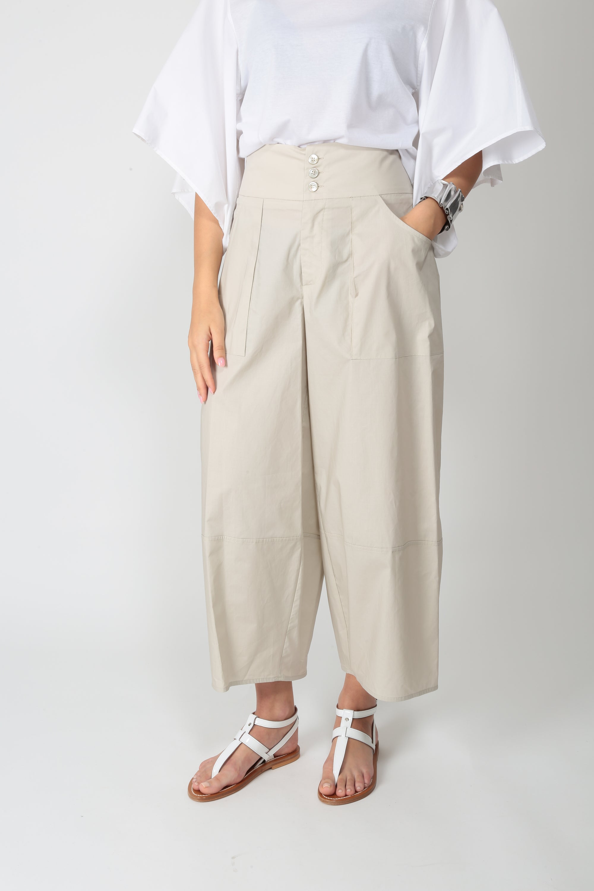 https://admin.shopify.com/store/gulieshop/products/16279614095709