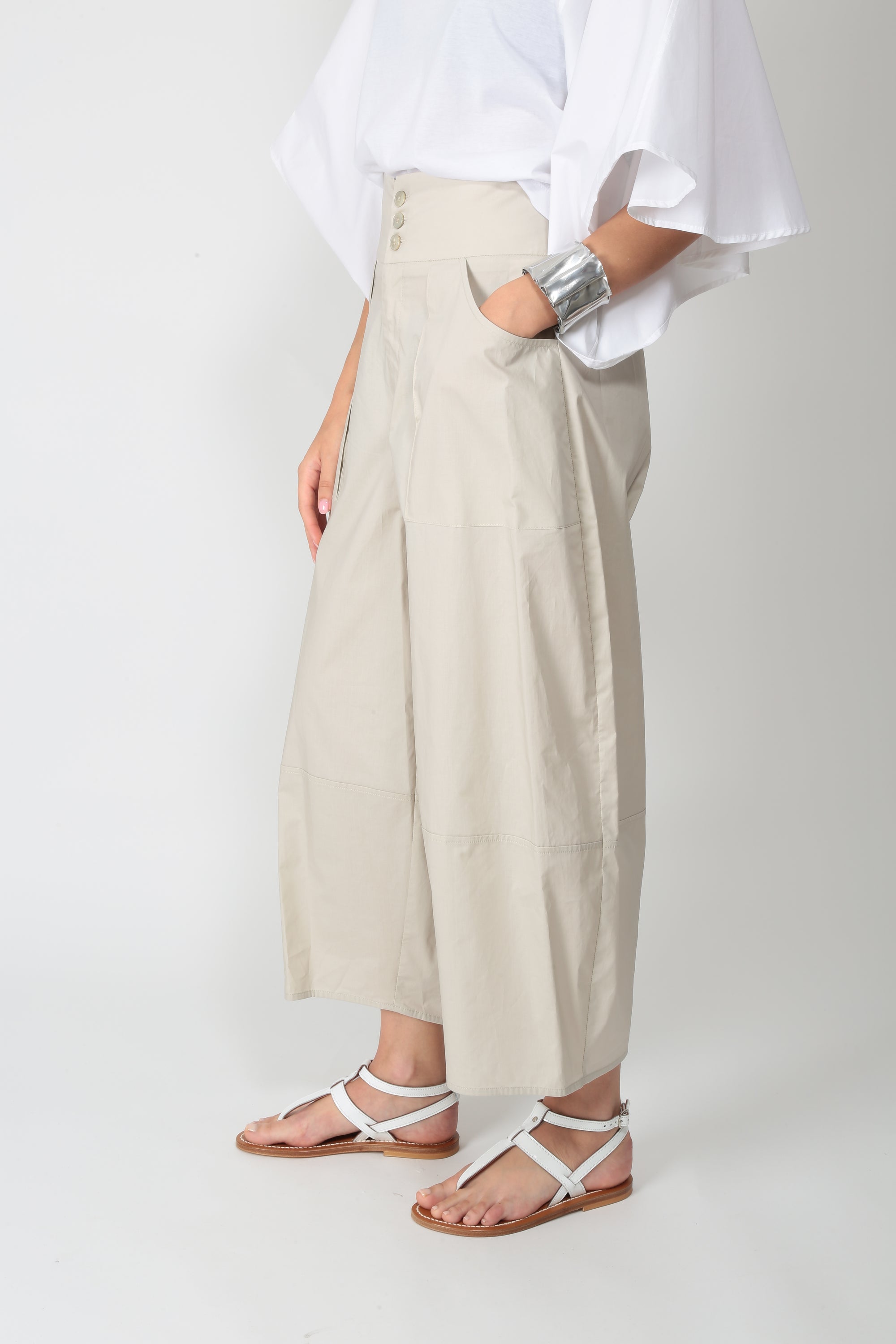 https://admin.shopify.com/store/gulieshop/products/16279614095709