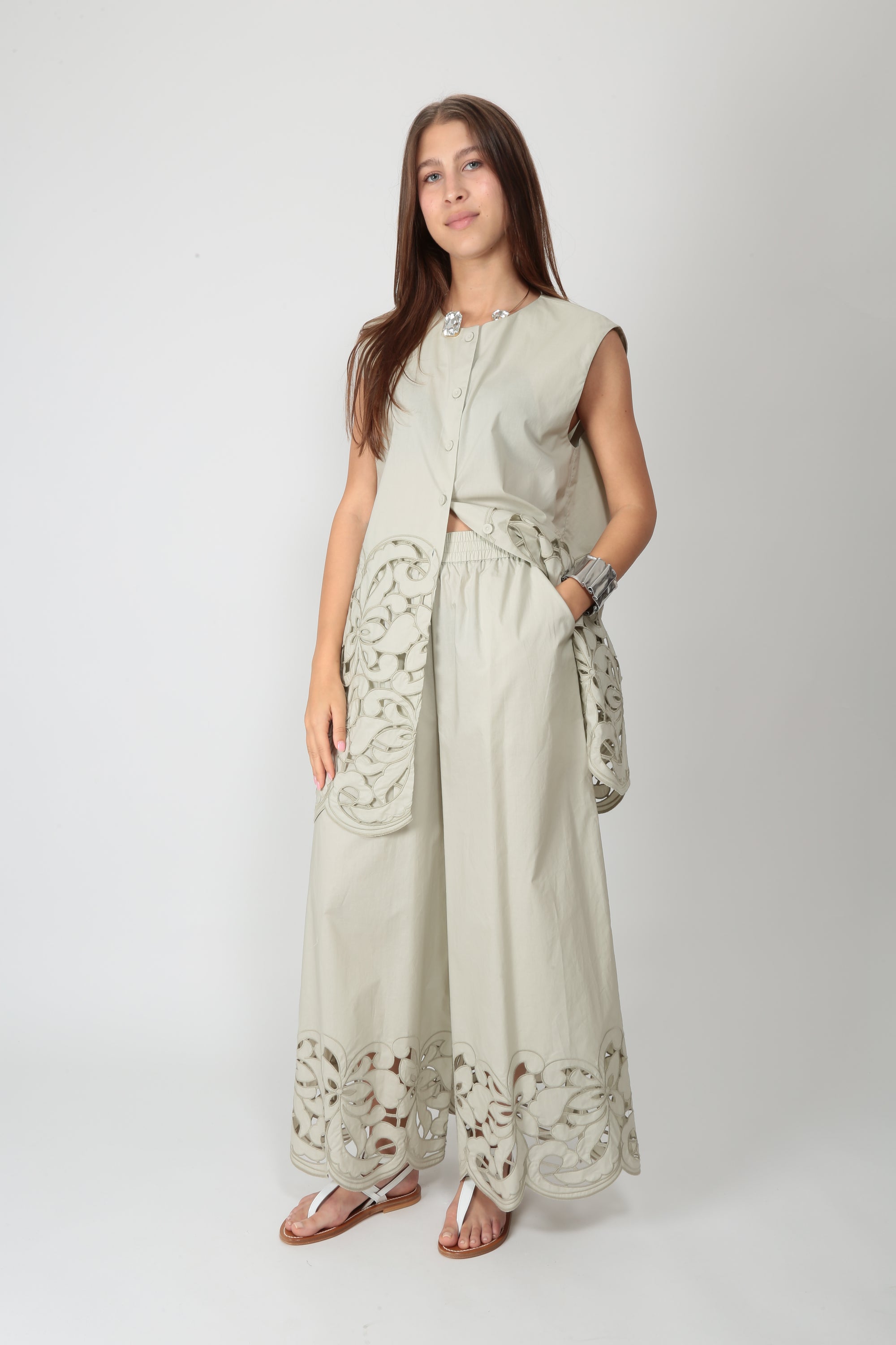https://admin.shopify.com/store/gulieshop/products/16279613604189