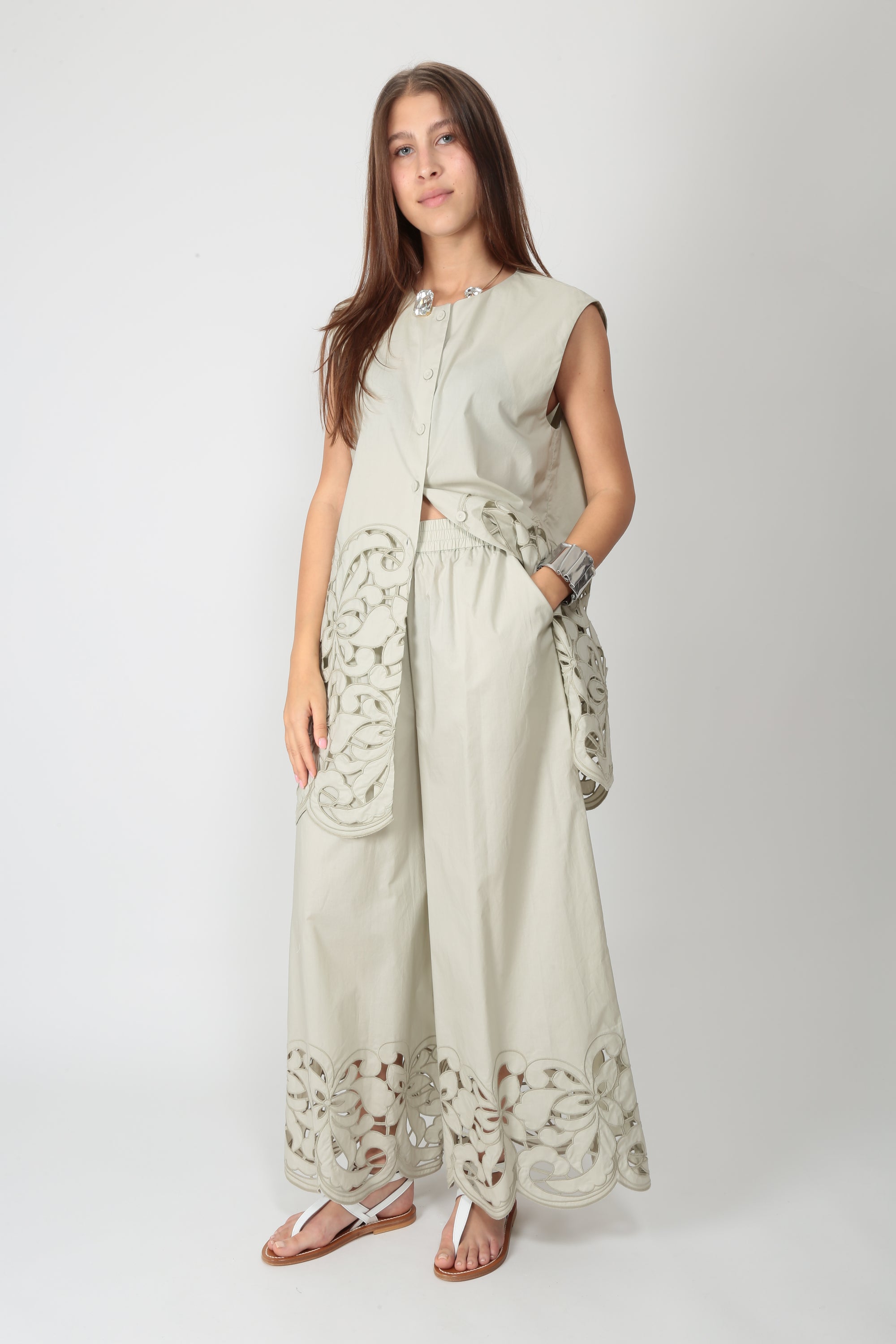 https://admin.shopify.com/store/gulieshop/products/16279613604189