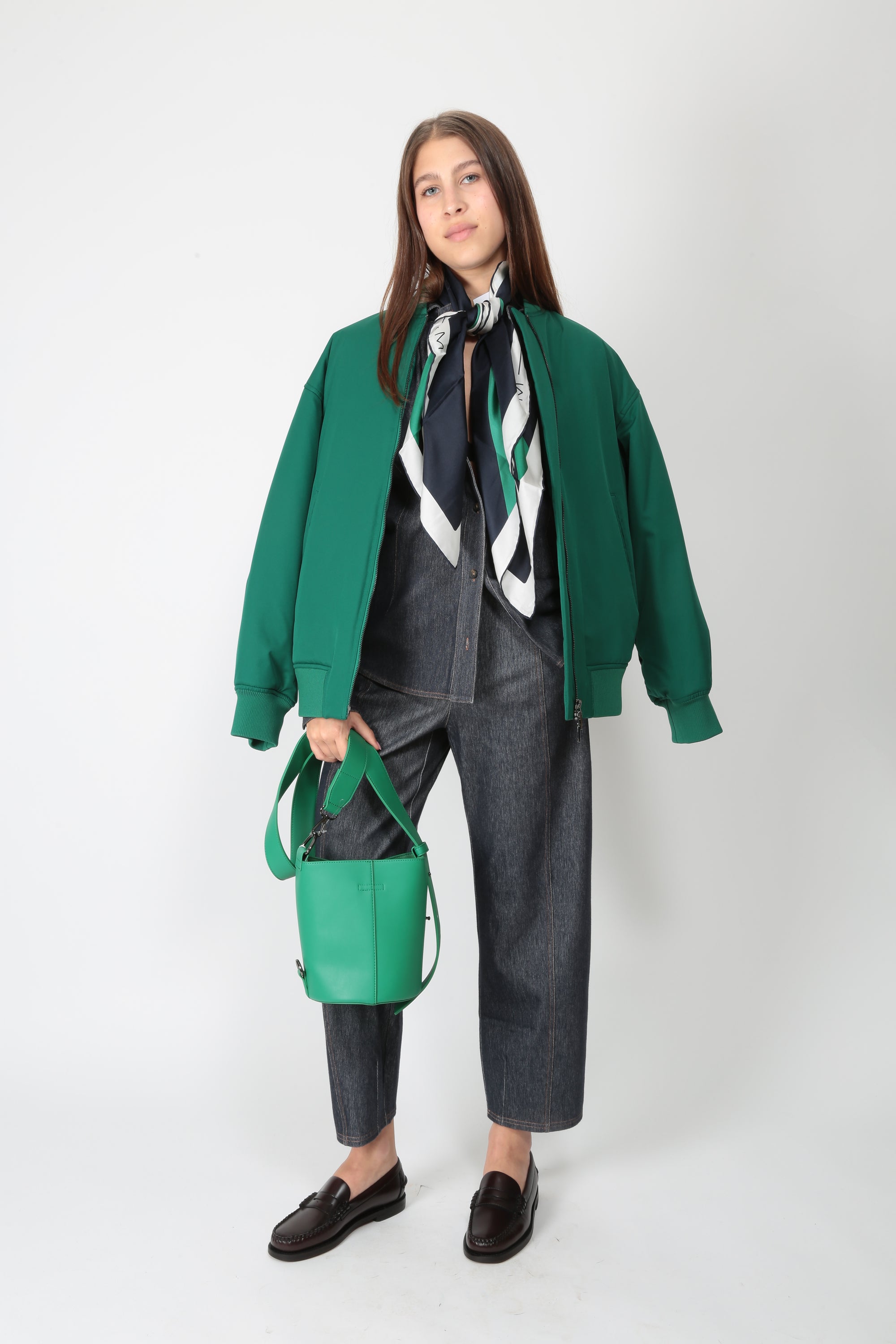 https://admin.shopify.com/store/gulieshop/products/16312906842461#:~:text=https%3A//www.gulieshop.it%20%E2%80%BA%20products%20%E2%80%BA%20maxmara%2Dmm%2Dbomber%2Dimbottito%2Dmmlbalco