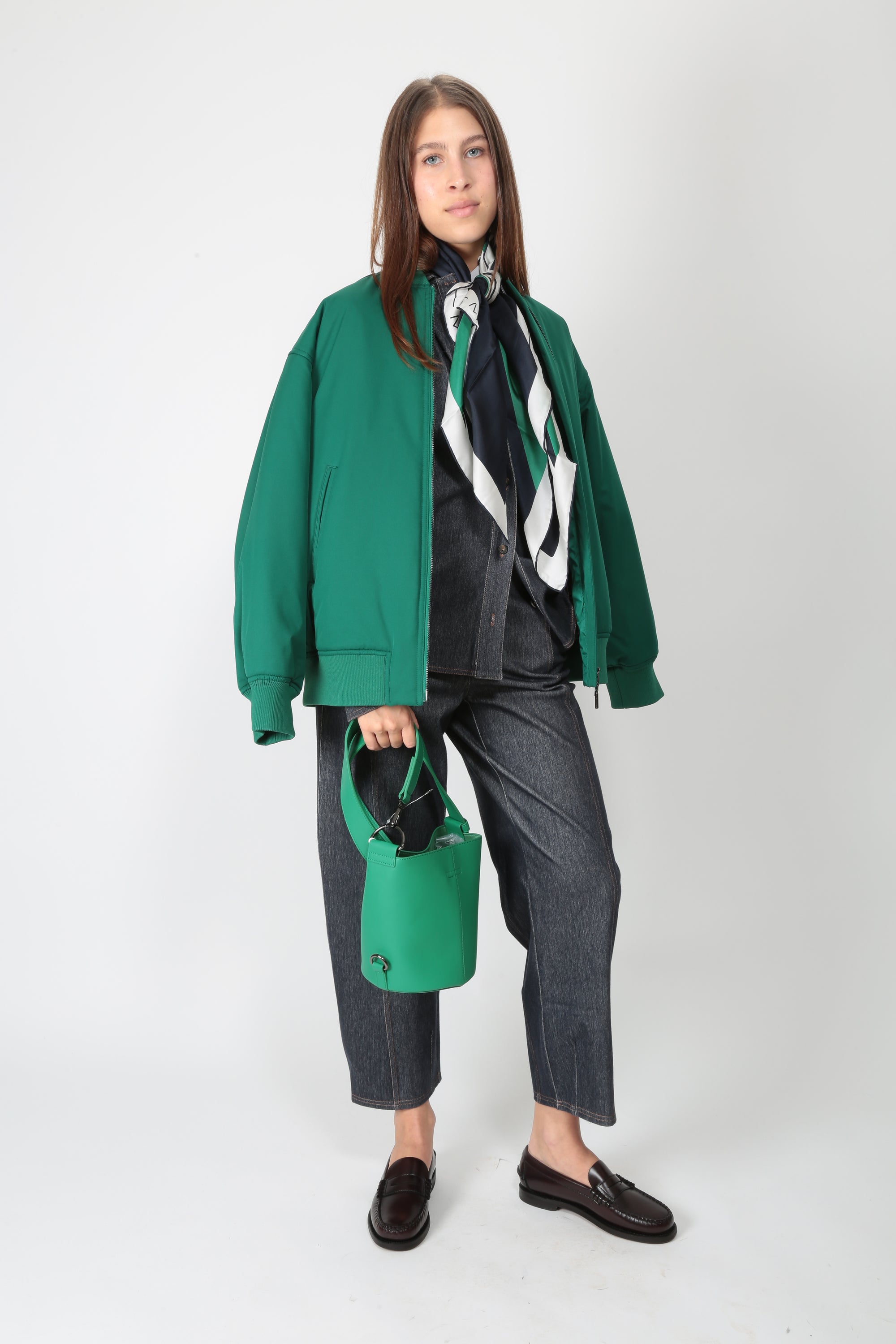 https://admin.shopify.com/store/gulieshop/products/16312906842461#:~:text=https%3A//www.gulieshop.it%20%E2%80%BA%20products%20%E2%80%BA%20maxmara%2Dmm%2Dbomber%2Dimbottito%2Dmmlbalco