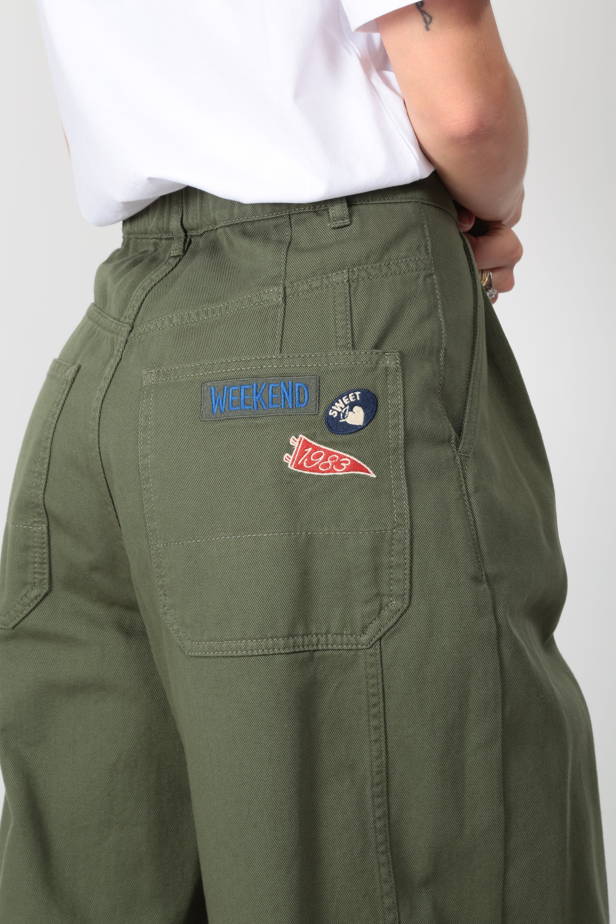 https://admin.shopify.com/store/gulieshop/products/16314026656093#:~:text=https%3A//www.gulieshop.it%20%E2%80%BA%20products%20%E2%80%BA%20maxmara%2Dweekend%2Dpantalone%2Dballon%2Dwkdbacca