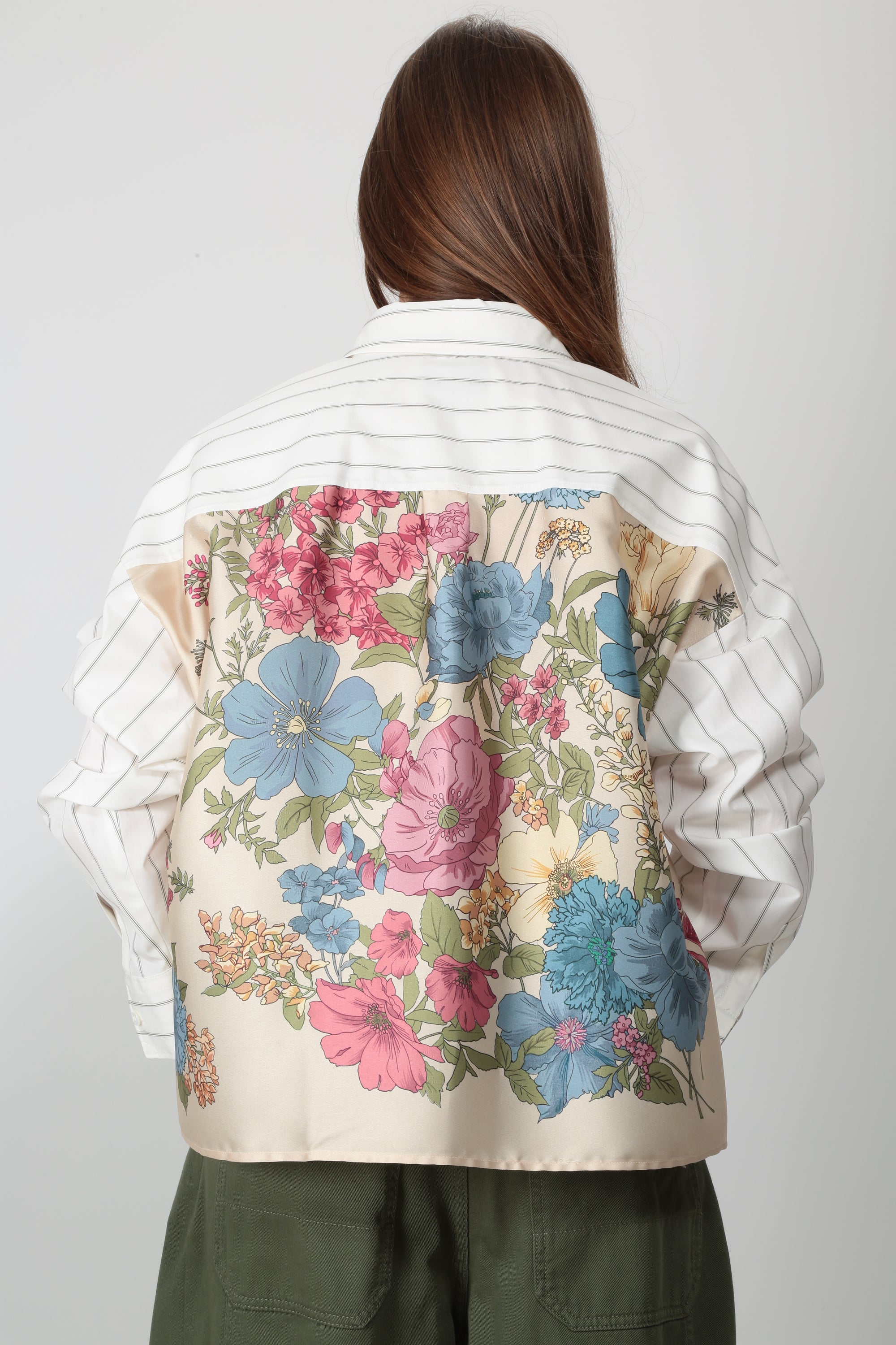 https://admin.shopify.com/store/gulieshop/products/16314031866205#:~:text=https%3A//www.gulieshop.it%20%E2%80%BA%20products%20%E2%80%BA%20maxmara%2Dweekend%2Dcamicia%2Da%2Drighe%2Dwkdcertosa