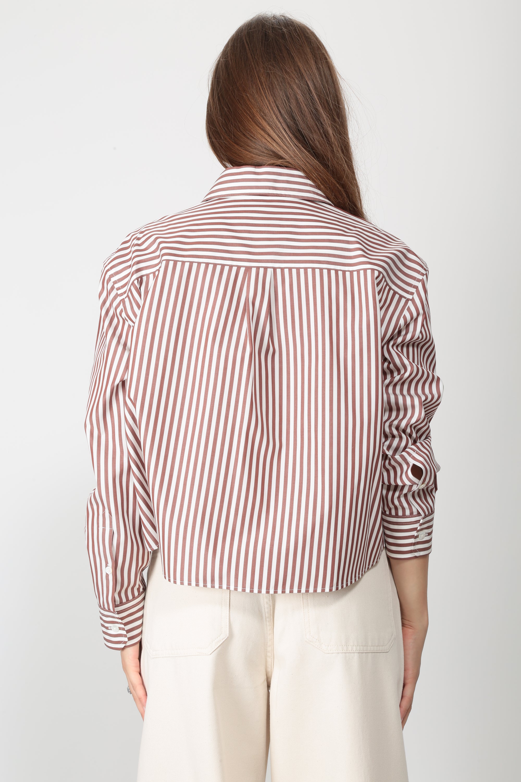 https://admin.shopify.com/store/gulieshop/products/16314026557789#:~:text=https%3A//www.gulieshop.it%20%E2%80%BA%20products%20%E2%80%BA%20maxmara%2Dweekend%2Dcamicia%2Dboxy%2Dwkdpanetto
