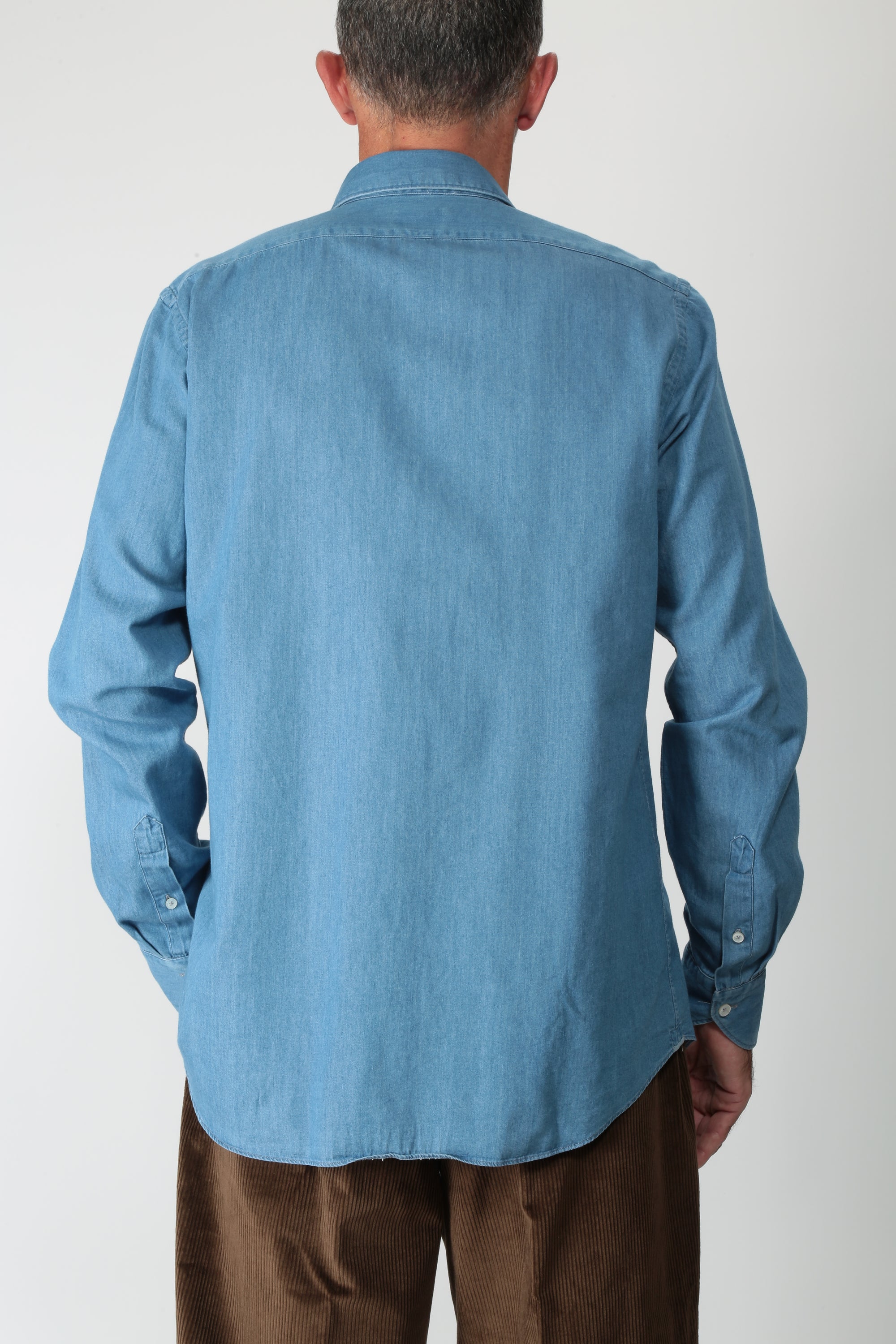 https://admin.shopify.com/store/gulieshop/products/15718166430045#:~:text=https%3A//www.gulieshop.it%20%E2%80%BA%20products%20%E2%80%BA%20xacus%2Dcamicia%2Din%2Dchambrey%2D759ml%2D91118