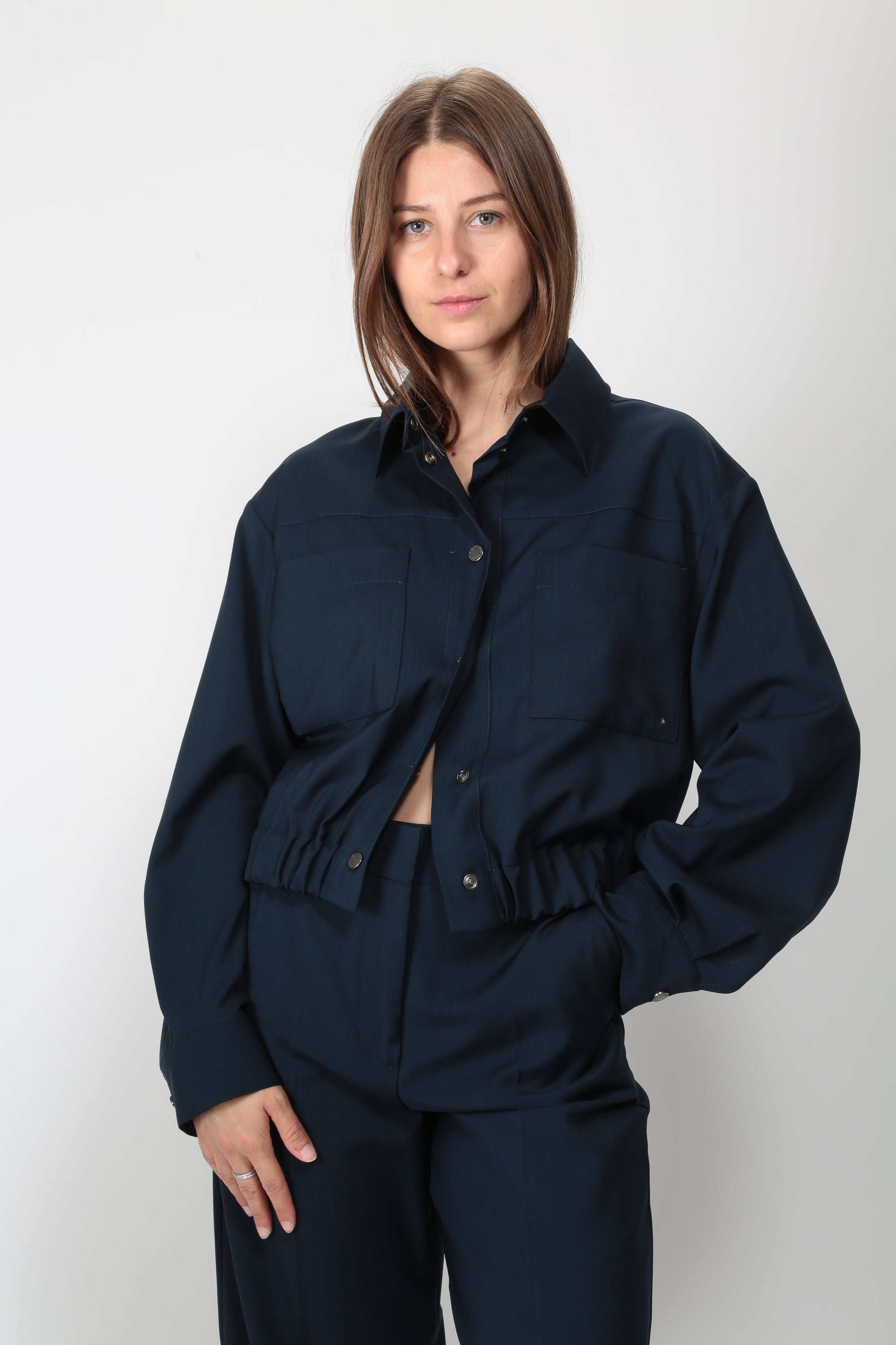 https://admin.shopify.com/store/gulieshop/products/16314026721629#:~:text=https%3A//www.gulieshop.it%20%E2%80%BA%20products%20%E2%80%BA%20maxmara%2Dweekend%2Dgiacca%2Dboxy%2Dwkddecano