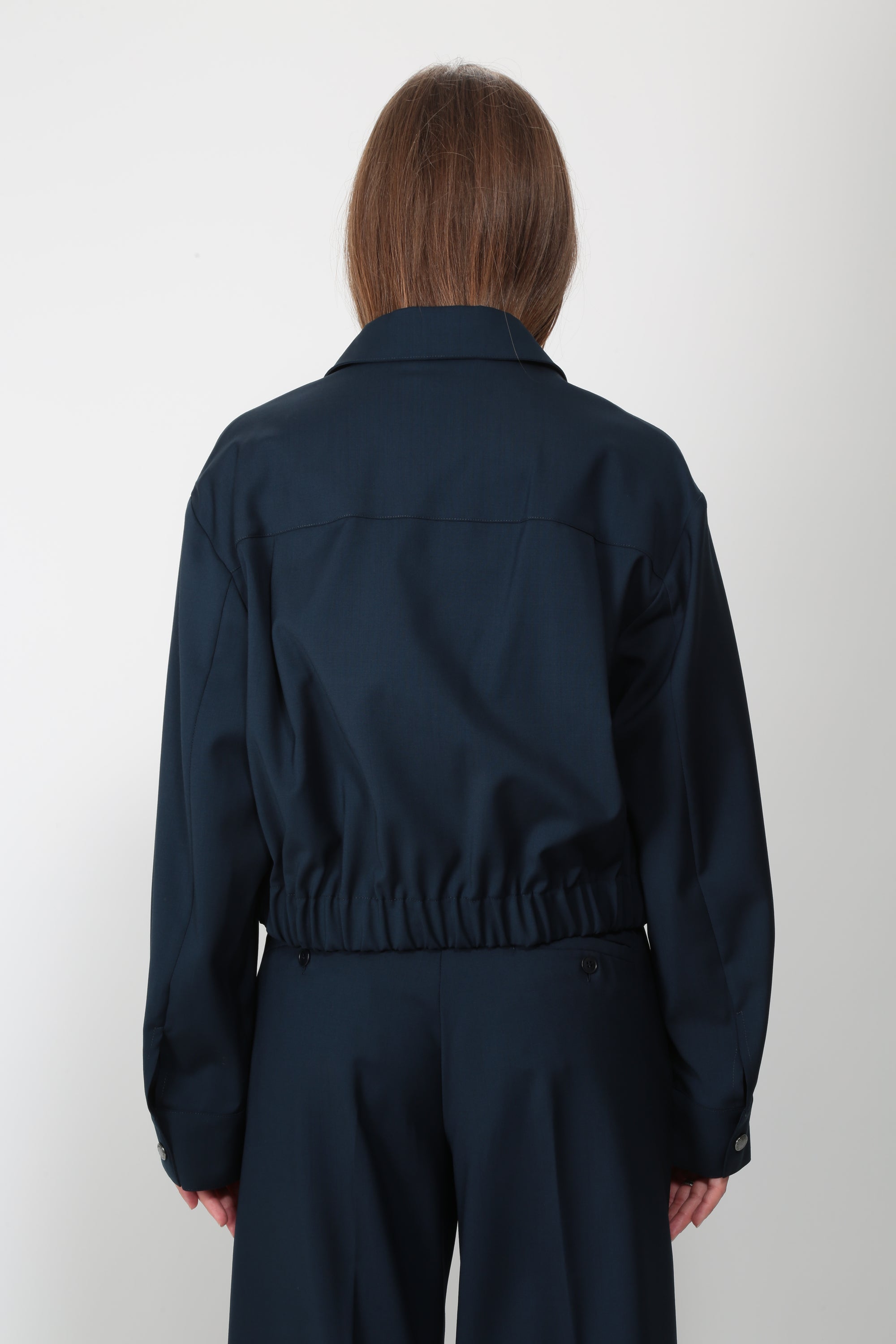 https://admin.shopify.com/store/gulieshop/products/16314026721629#:~:text=https%3A//www.gulieshop.it%20%E2%80%BA%20products%20%E2%80%BA%20maxmara%2Dweekend%2Dgiacca%2Dboxy%2Dwkddecano