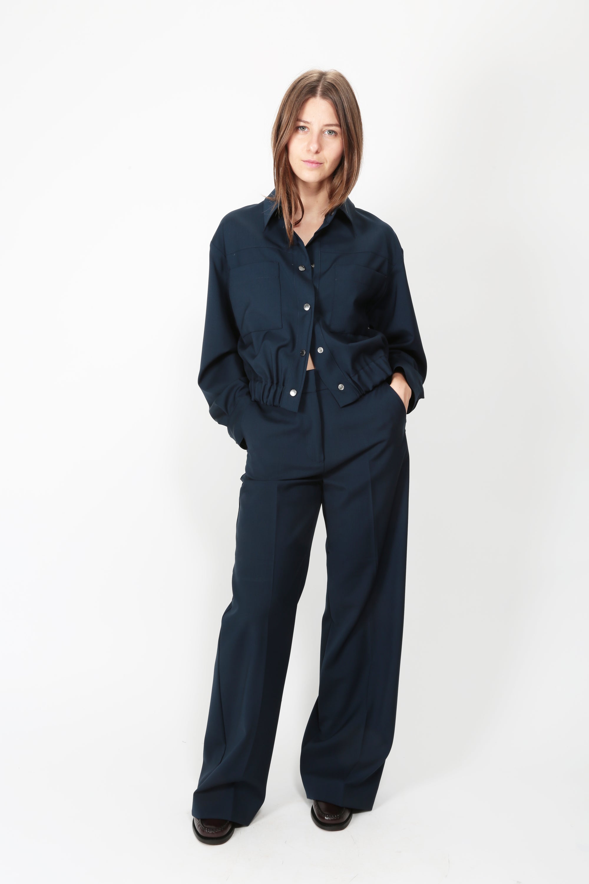 https://admin.shopify.com/store/gulieshop/products/16314026688861#:~:text=https%3A//www.gulieshop.it%20%E2%80%BA%20products%20%E2%80%BA%20maxmara%2Dweekend%2Dpantalone%2Din%2Dlana%2Dstretch%2Dwkdvisivo