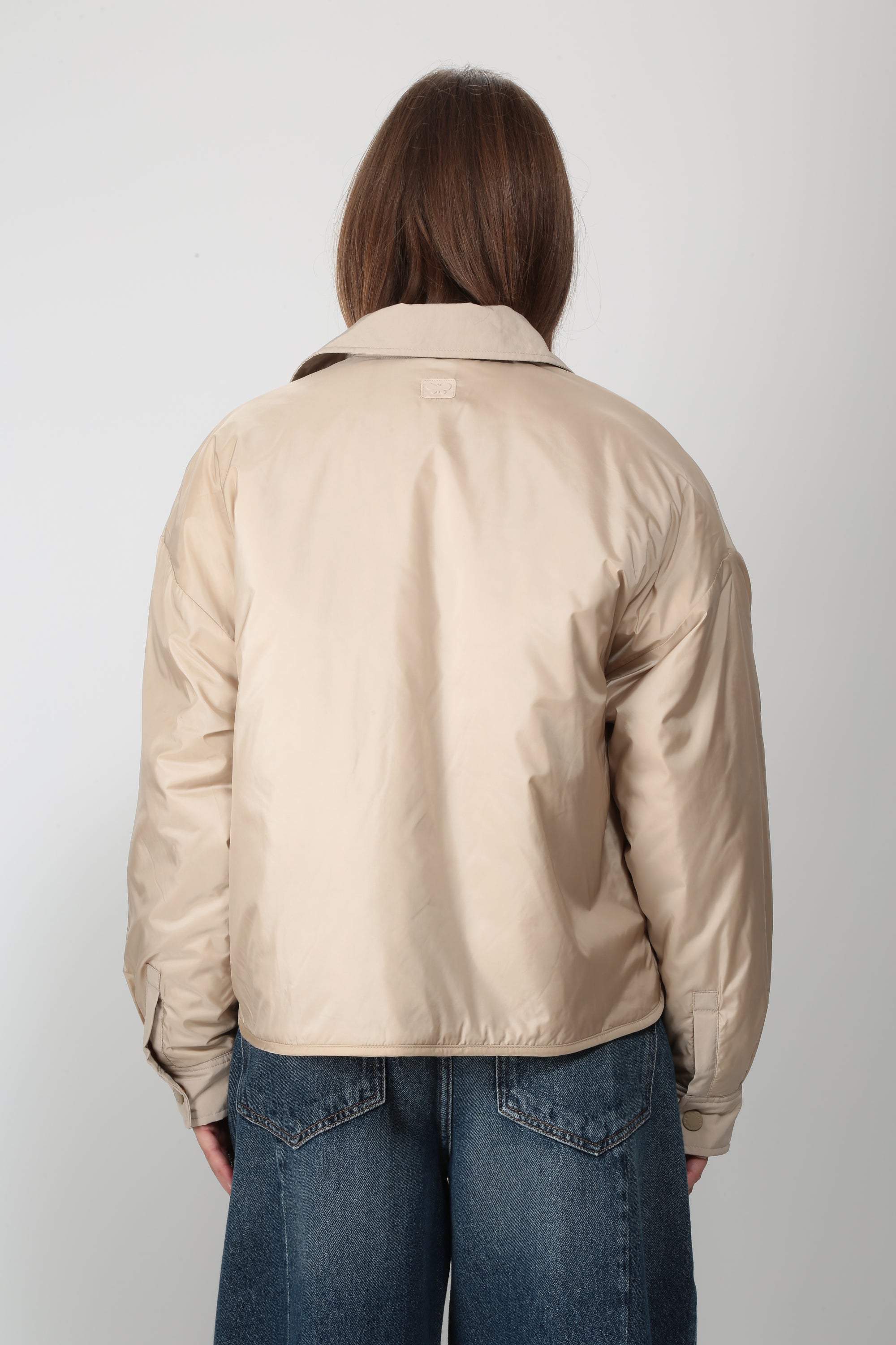 https://admin.shopify.com/store/gulieshop/products/16314031898973#:~:text=https%3A//www.gulieshop.it%20%E2%80%BA%20products%20%E2%80%BA%20maxmara%2Dweekend%2Dgiacca%2Dcorta%2Dreversibile%2Dwkdsughero