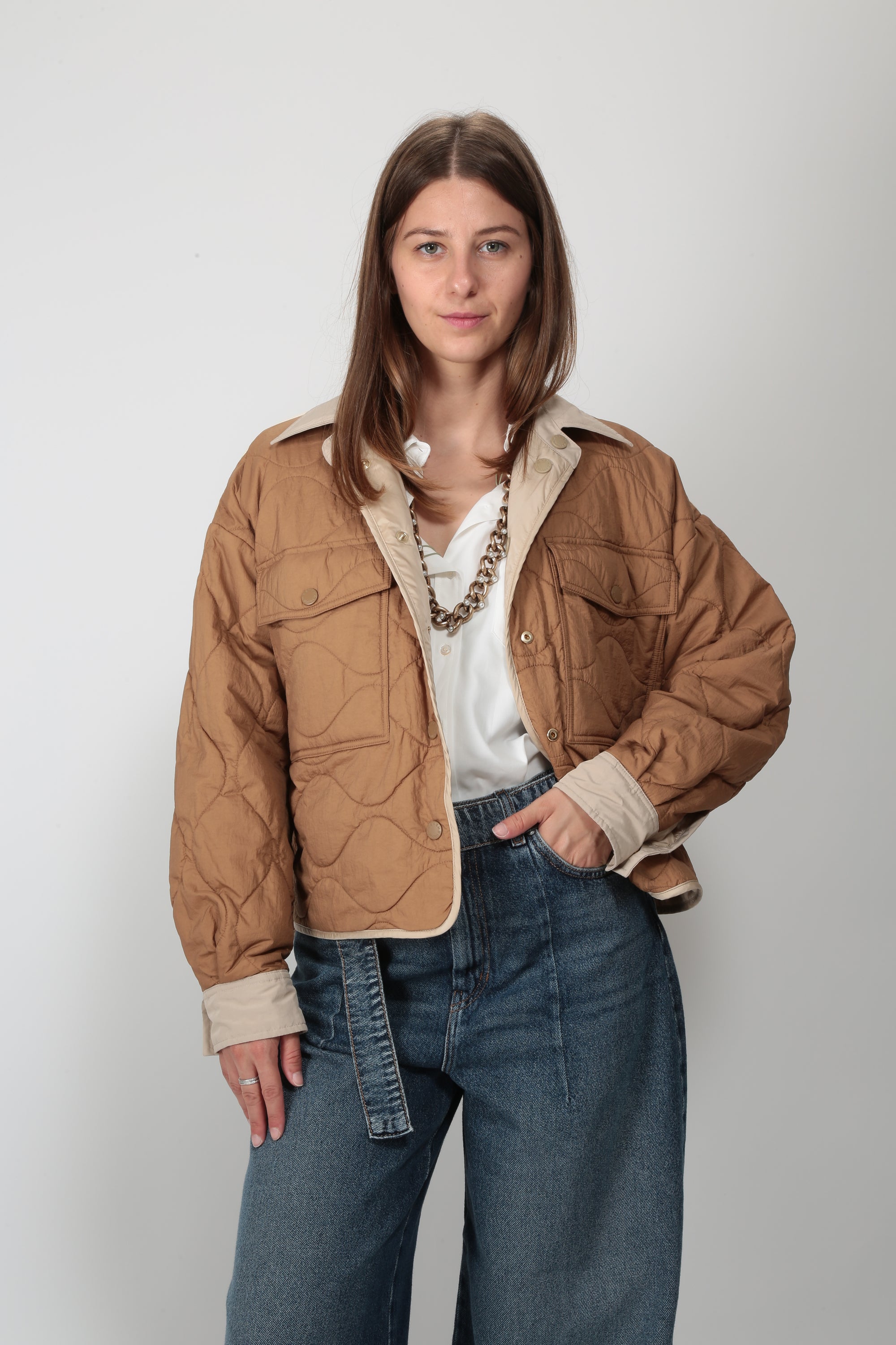 https://admin.shopify.com/store/gulieshop/products/16314031898973#:~:text=https%3A//www.gulieshop.it%20%E2%80%BA%20products%20%E2%80%BA%20maxmara%2Dweekend%2Dgiacca%2Dcorta%2Dreversibile%2Dwkdsughero