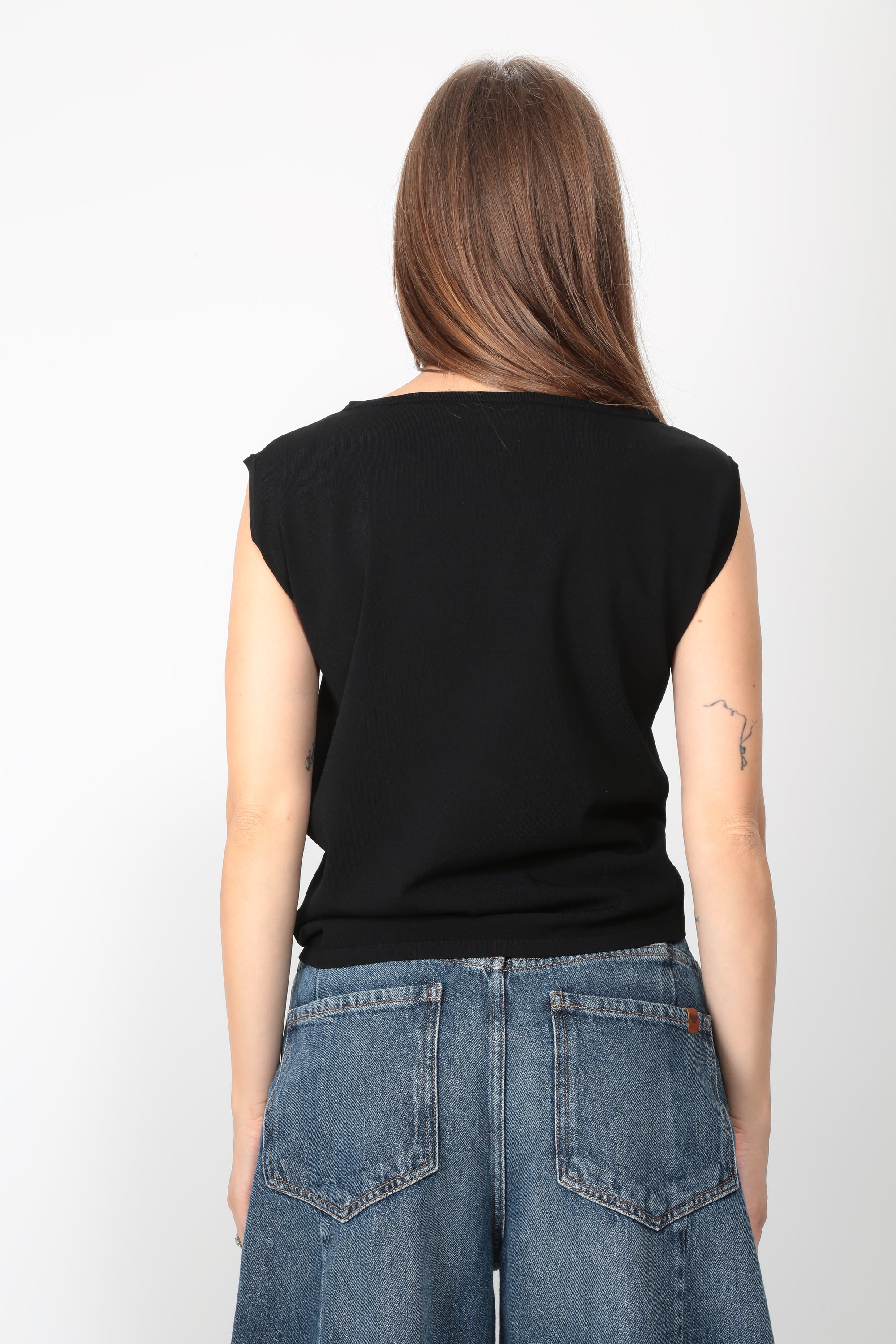 https://admin.shopify.com/store/gulieshop/products/16314031571293#:~:text=https%3A//www.gulieshop.it%20%E2%80%BA%20products%20%E2%80%BA%20maxmara%2Dweekend%2Dtop%2Din%2Dviscosa%2Dwkdbella