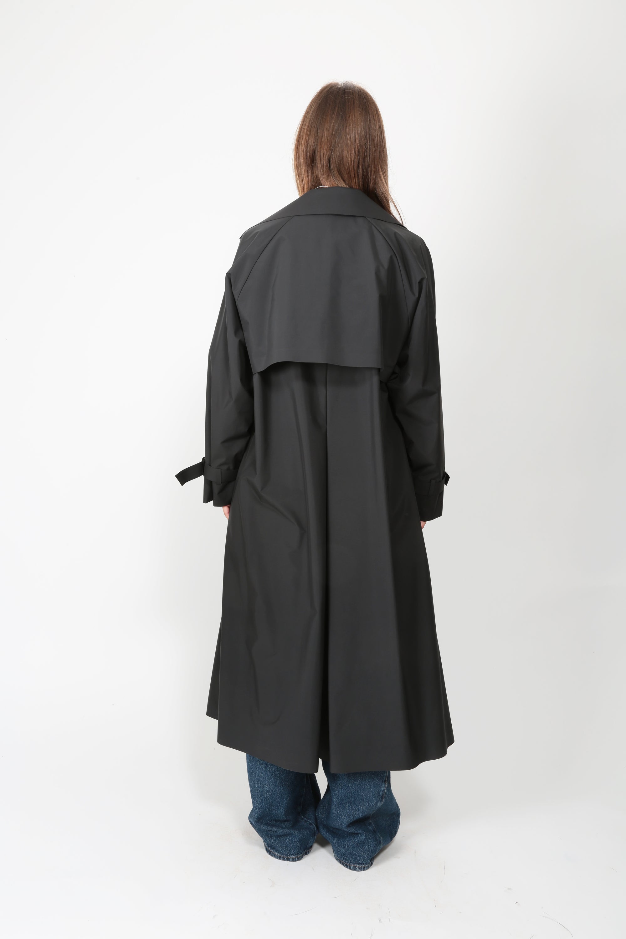 https://admin.shopify.com/store/gulieshop/products/16314031407453#:~:text=https%3A//www.gulieshop.it%20%E2%80%BA%20products%20%E2%80%BA%20maxmara%2Dweekend%2Dtrench%2Dlungo%2Dtecnico%2Dwkdfatto