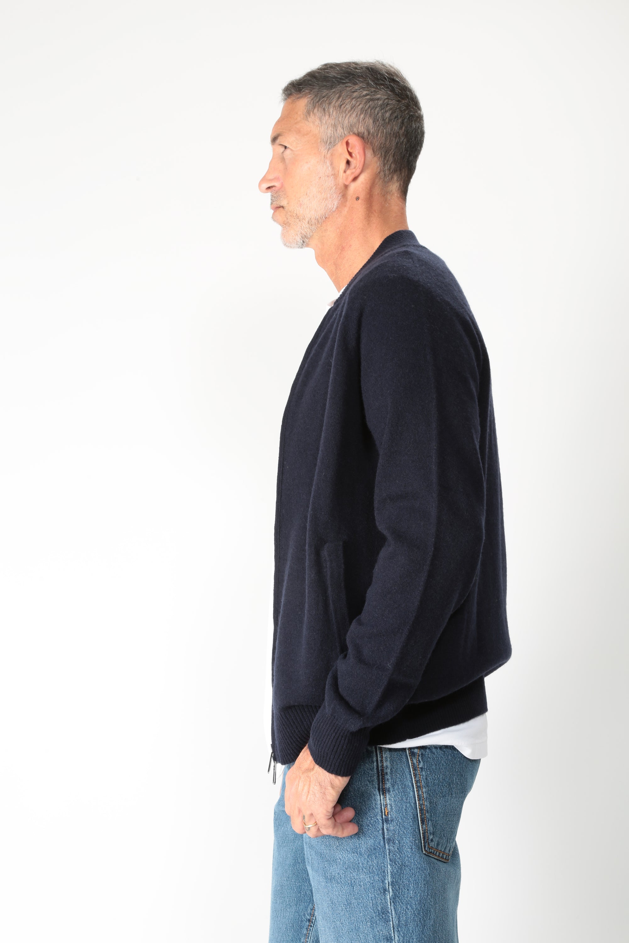 https://admin.shopify.com/store/gulieshop/products/15715052552541#:~:text=https%3A//www.gulieshop.it%20%E2%80%BA%20products%20%E2%80%BA%20diktat%2Dcardigan%2Dcon%2Dzip%2Ddk97047
