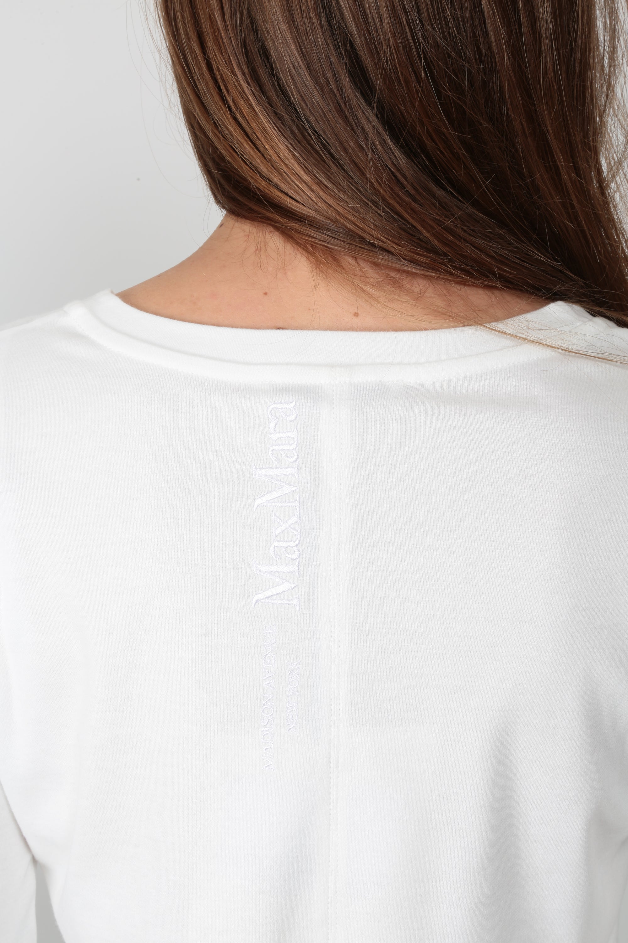 https://admin.shopify.com/store/gulieshop/products/16409289195869#:~:text=https%3A//www.gulieshop.it%20%E2%80%BA%20products%20%E2%80%BA%20s%2Dmaxmara%2Dt%2Dshirt%2Da%2Dmaniche%2Dlunghe%2Dsmmfumetto