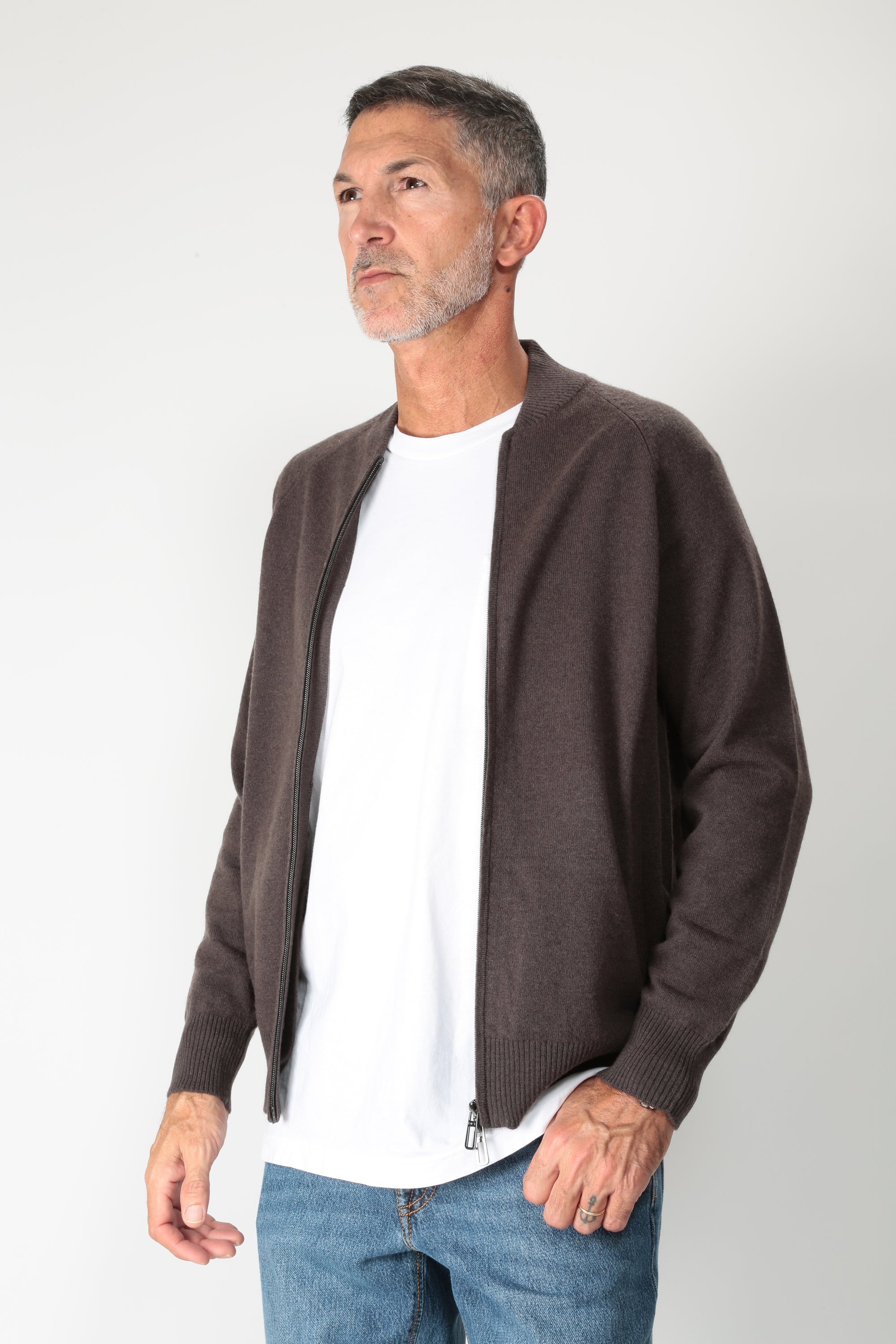 https://admin.shopify.com/store/gulieshop/products/15715052650845#:~:text=https%3A//www.gulieshop.it%20%E2%80%BA%20products%20%E2%80%BA%20diktat%2Dcardigan%2Dcon%2Dzip%2Ddk97047%2D1