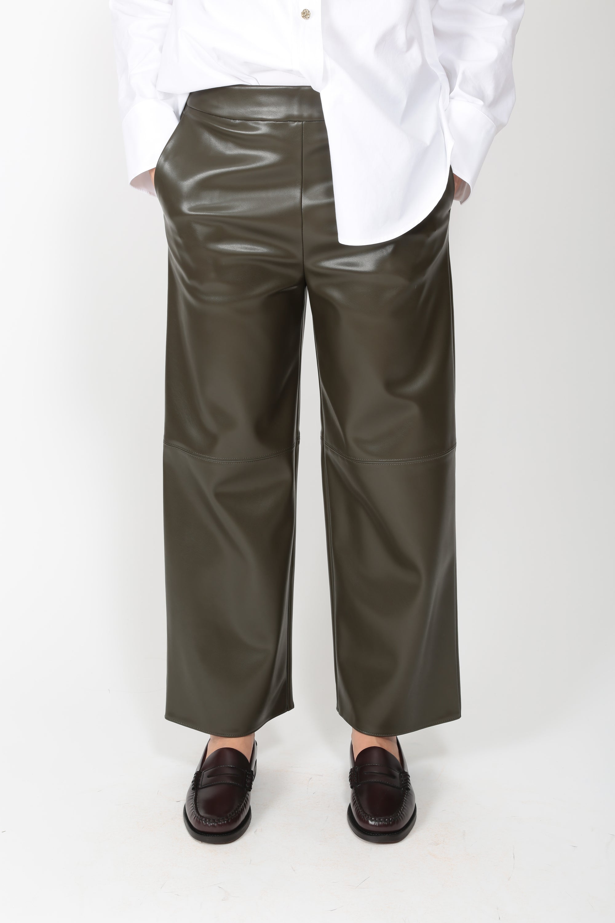 https://admin.shopify.com/store/gulieshop/products/16409288409437#:~:text=https%3A//www.gulieshop.it%20%E2%80%BA%20products%20%E2%80%BA%20s%2Dmaxmara%2Dpantalone%2Din%2Decopelle%2Dsmmamati