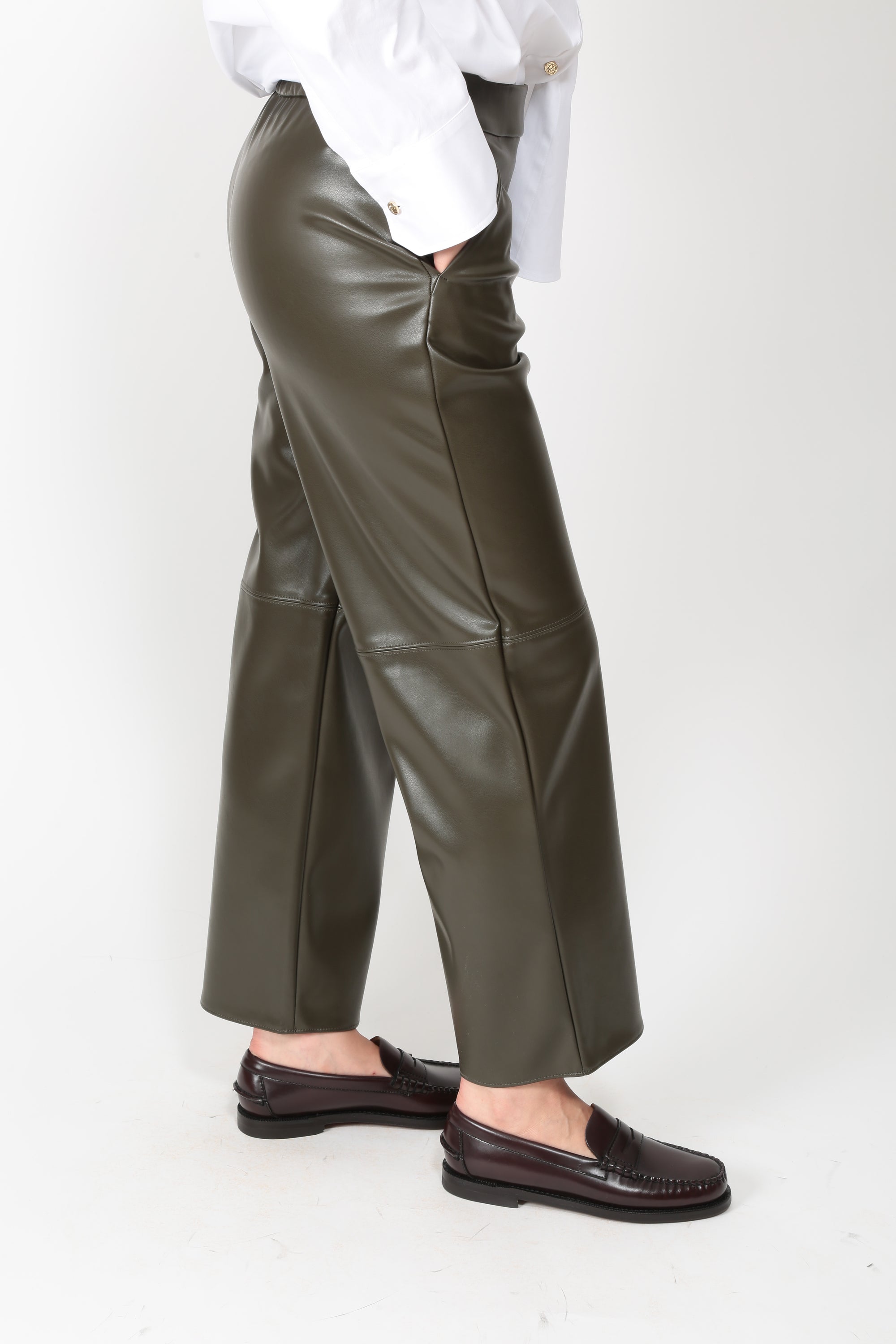 https://admin.shopify.com/store/gulieshop/products/16409288409437#:~:text=https%3A//www.gulieshop.it%20%E2%80%BA%20products%20%E2%80%BA%20s%2Dmaxmara%2Dpantalone%2Din%2Decopelle%2Dsmmamati