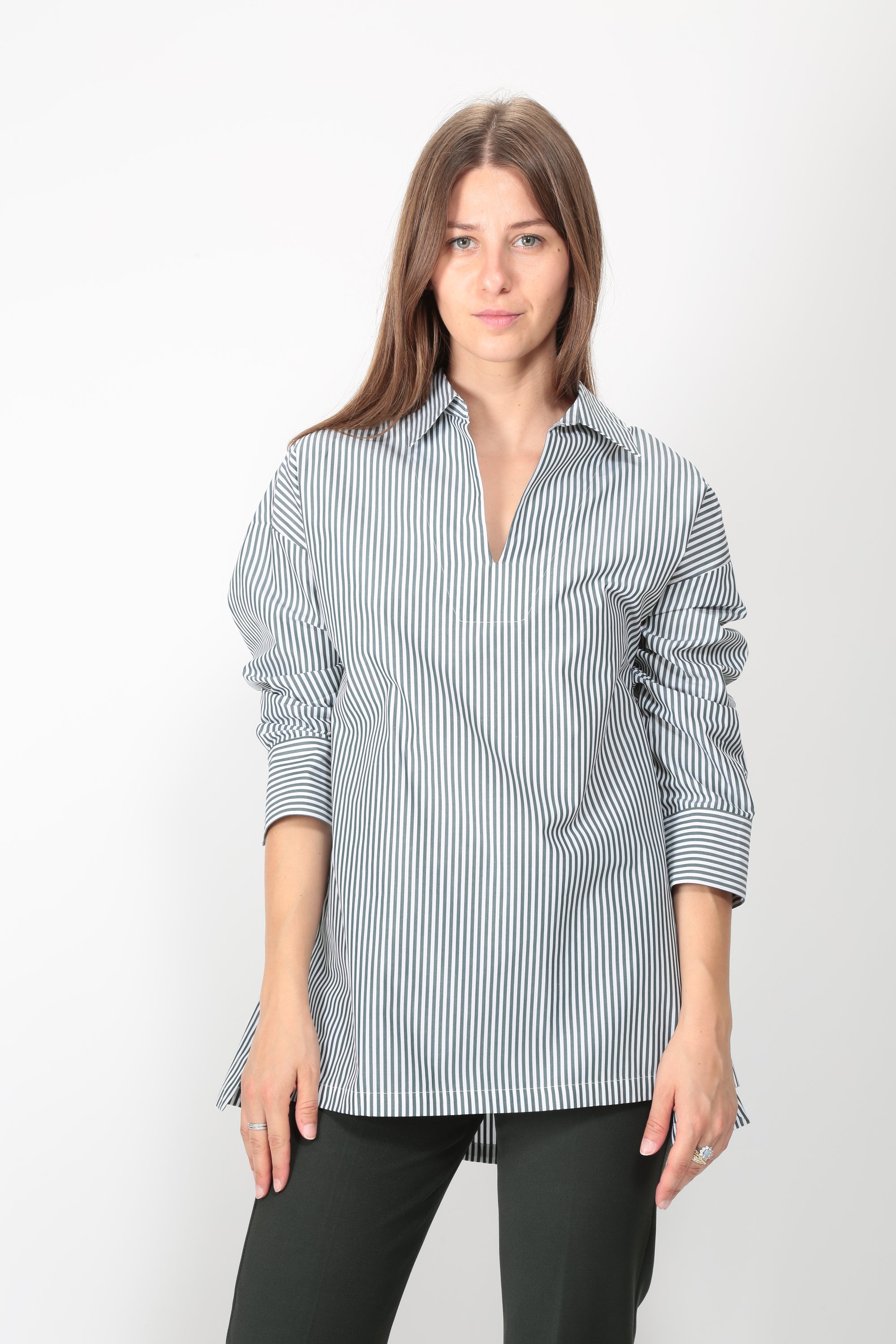 https://admin.shopify.com/store/gulieshop/products/16409287950685#:~:text=https%3A//www.gulieshop.it%20%E2%80%BA%20products%20%E2%80%BA%20s%2Dmaxmara%2Dcamicia%2Doversize%2Dsmmcristel
