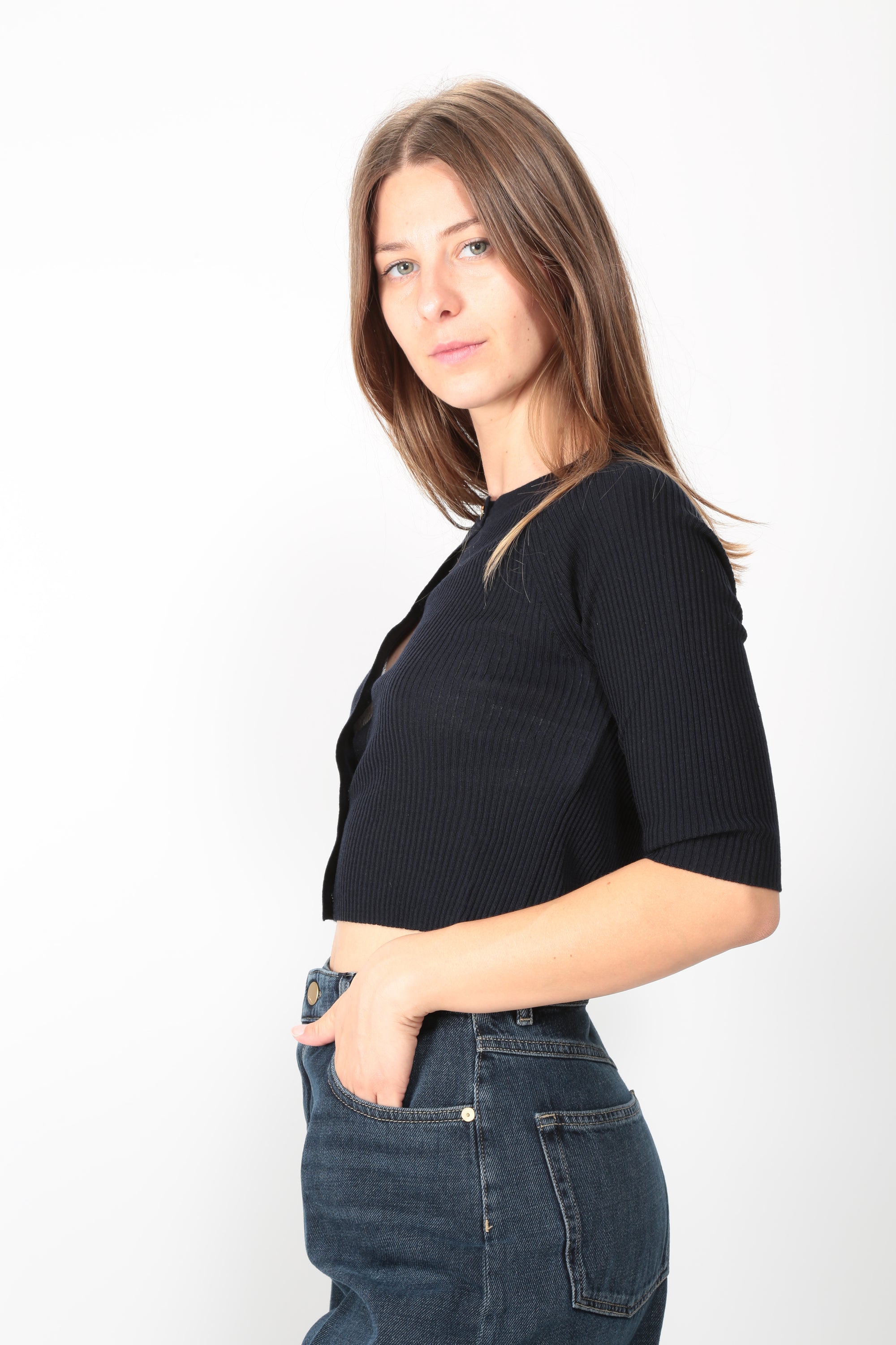 https://admin.shopify.com/store/gulieshop/products/16409287754077#:~:text=https%3A//www.gulieshop.it%20%E2%80%BA%20products%20%E2%80%BA%20s%2Dmaxmara%2Dcardigan%2Dcropped%2Dsmmkiwi