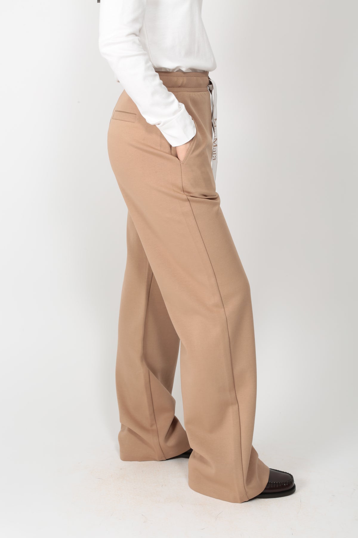https://admin.shopify.com/store/gulieshop/products/16409287426397#:~:text=https%3A//www.gulieshop.it%20%E2%80%BA%20products%20%E2%80%BA%20s%2Dmaxmara%2Dpantalone%2Din%2Dfelpa%2Dsmmbali%2D1
