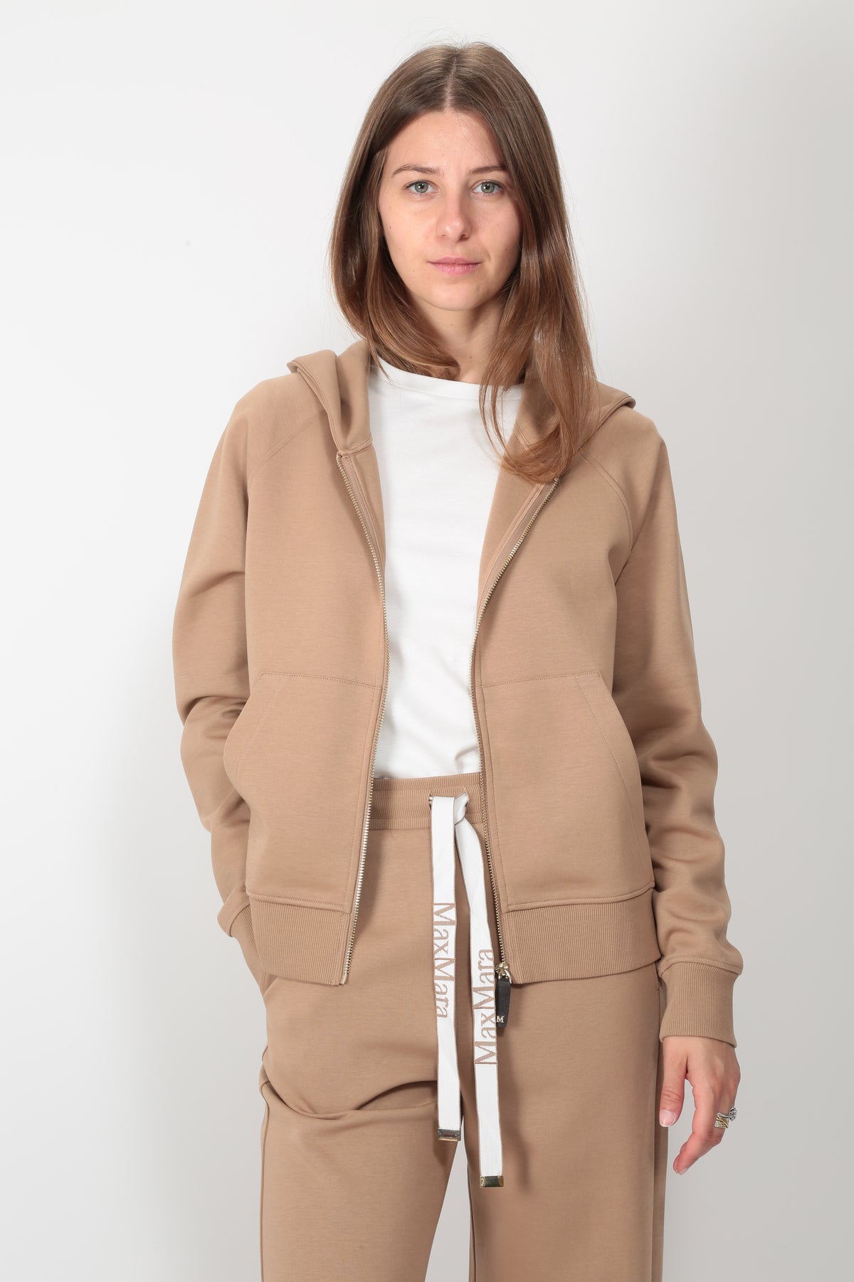https://admin.shopify.com/store/gulieshop/products/16409287623005#:~:text=https%3A//www.gulieshop.it%20%E2%80%BA%20products%20%E2%80%BA%20s%2Dmaxmara%2Dfelpa%2Dcon%2Dcappuccio%2Dsmmmarea%2D1