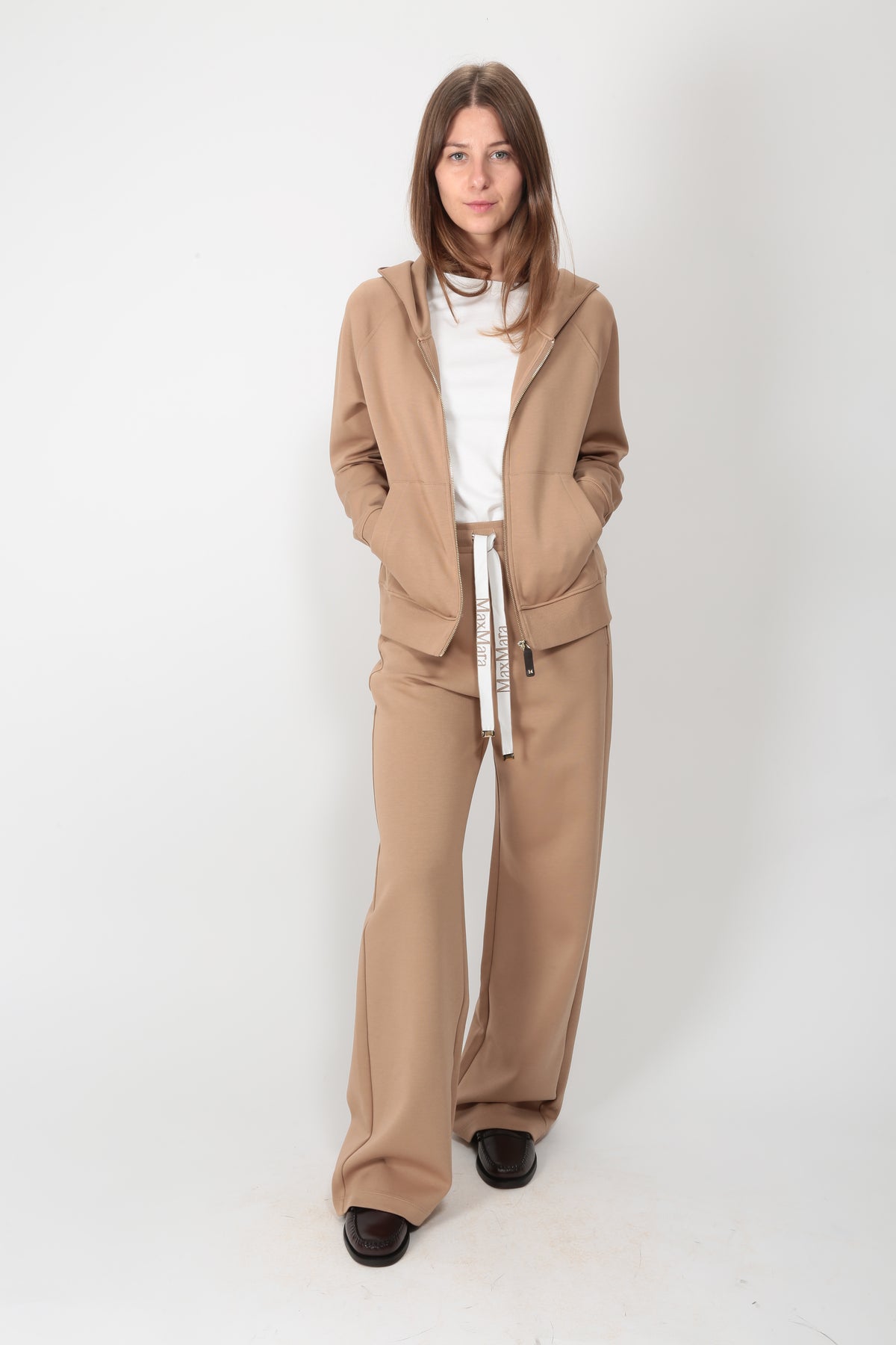 https://admin.shopify.com/store/gulieshop/products/16409287426397#:~:text=https%3A//www.gulieshop.it%20%E2%80%BA%20products%20%E2%80%BA%20s%2Dmaxmara%2Dpantalone%2Din%2Dfelpa%2Dsmmbali%2D1