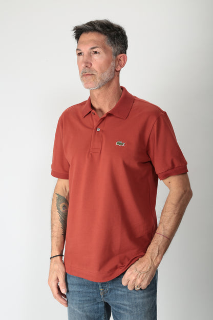 https://admin.shopify.com/store/gulieshop/products/15095558439261#:~:text=https%3A//www.gulieshop.it%20%E2%80%BA%20products%20%E2%80%BA%20lacoste%2Dpolo%2Din%2Dcotone%2Dleggero%2Dph9851%2D1
