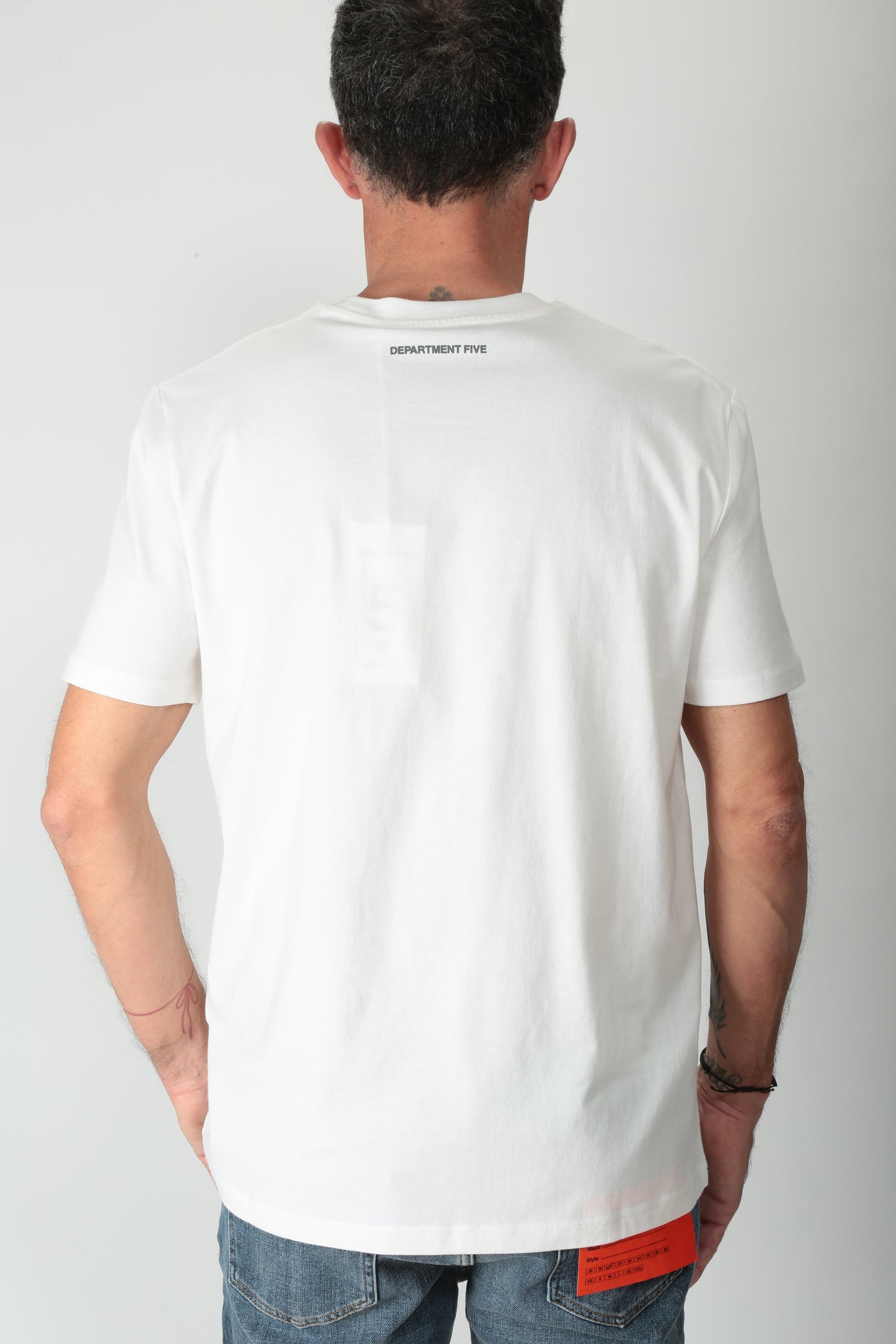 https://admin.shopify.com/store/gulieshop/products/15095554113885#:~:text=https%3A//www.gulieshop.it%20%E2%80%BA%20products%20%E2%80%BA%20department%2D5%2Dt%2Dshirt%2Dcon%2Dstampa%2Dbold%2Dut51050d2jf0034000p64