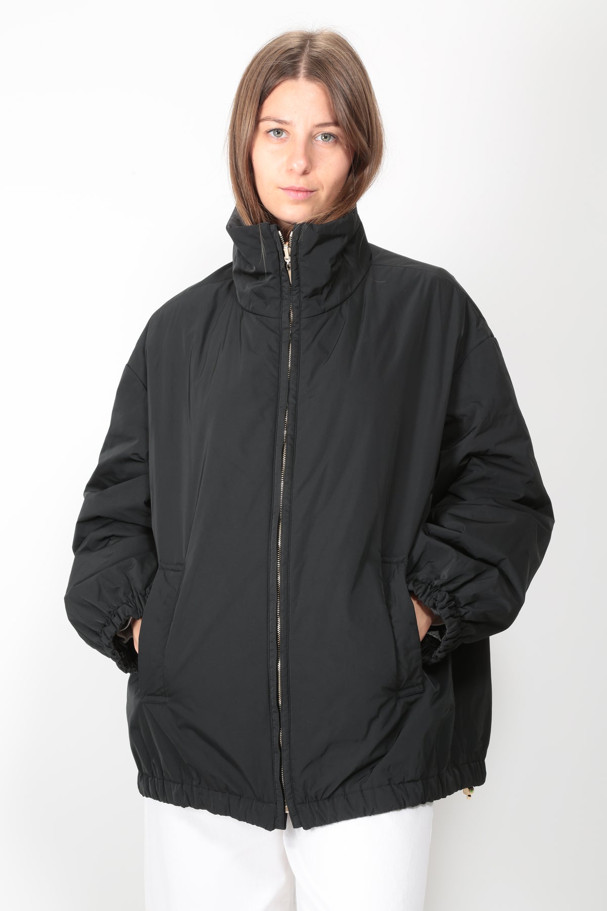 https://www.gulieshop.it/products/maxmara-the-cube-bomber-imbottito-reversibile-mtcclaudia