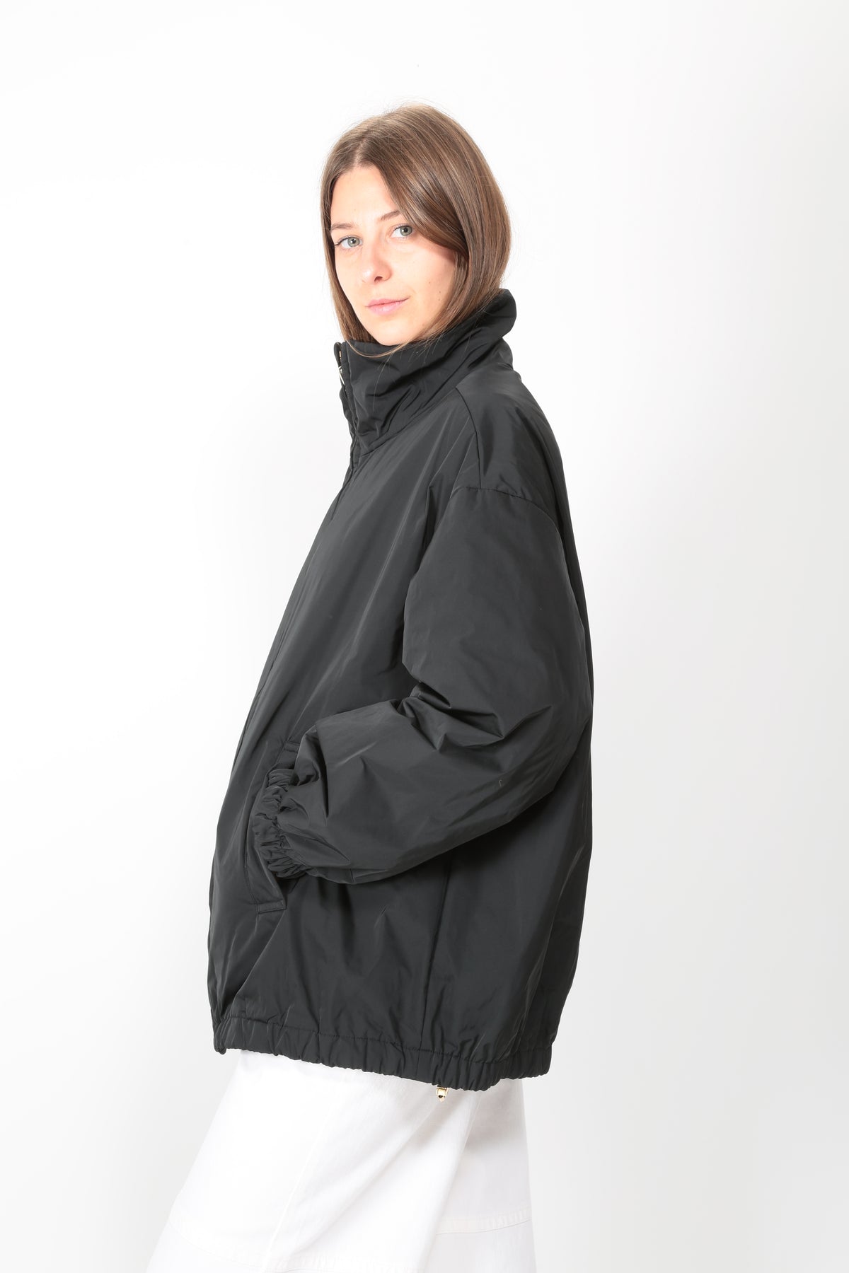 https://www.gulieshop.it/products/maxmara-the-cube-bomber-imbottito-reversibile-mtcclaudia