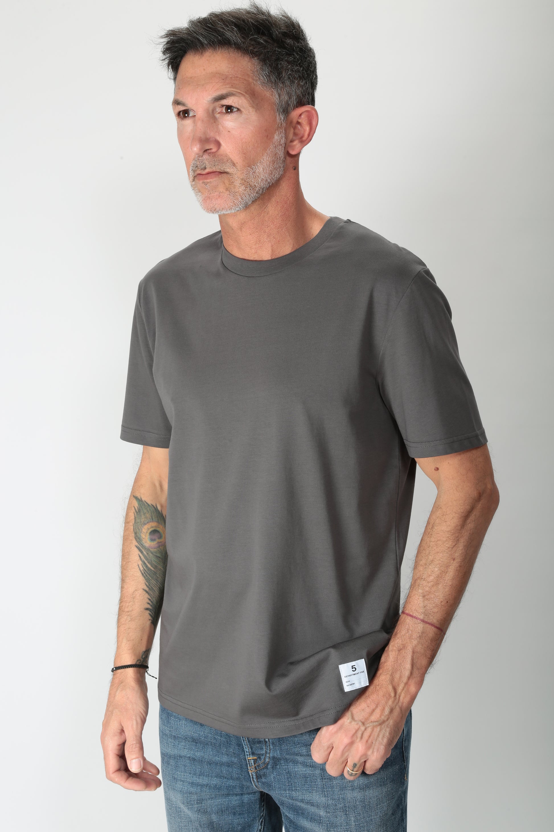 https://admin.shopify.com/store/gulieshop/products/15095552311645#:~:text=https%3A//www.gulieshop.it%20%E2%80%BA%20products%20%E2%80%BA%20department%2D5%2Dt%2Dshirt%2Dmanica%2Dcorta%2Dbold%2Dut51050d2jf0034000%2D2