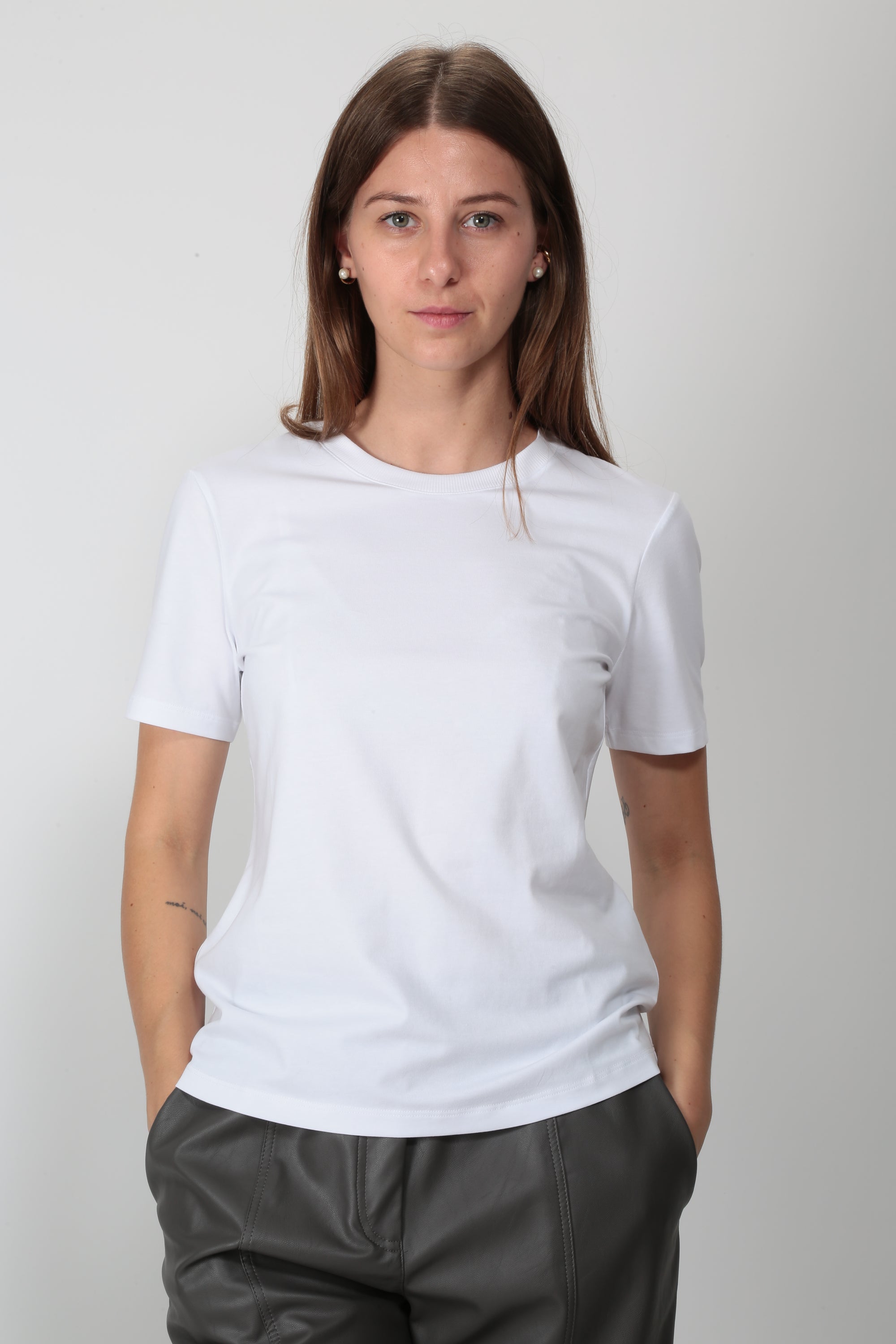 https://admin.shopify.com/store/gulieshop/products/16448377061725