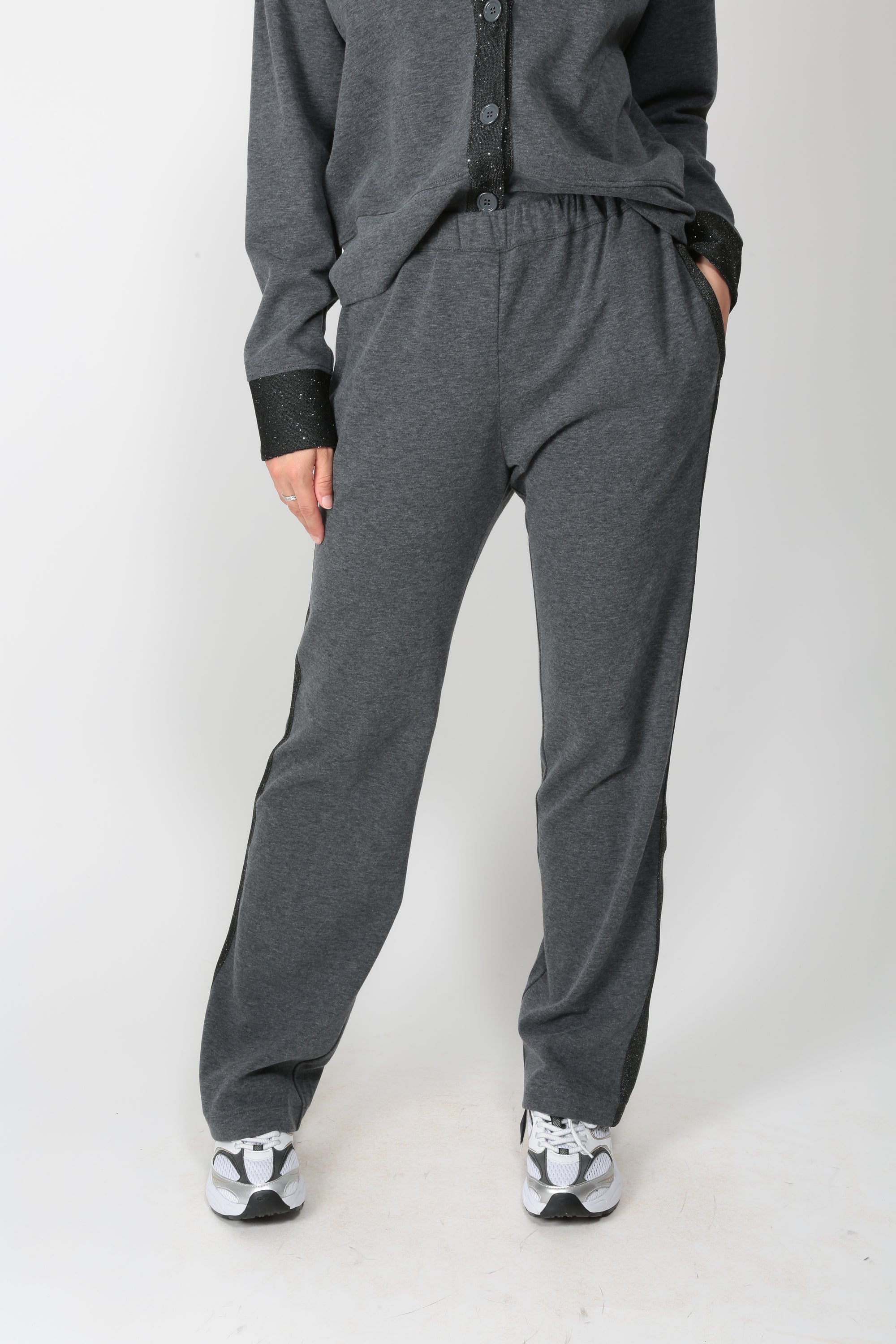 https://admin.shopify.com/store/gulieshop/products/16448377422173