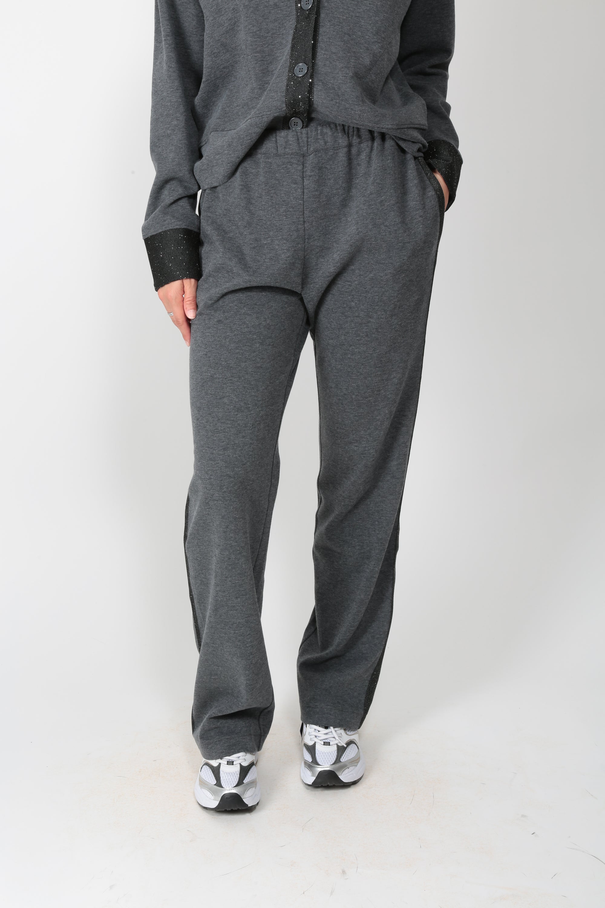 https://admin.shopify.com/store/gulieshop/products/16448377422173